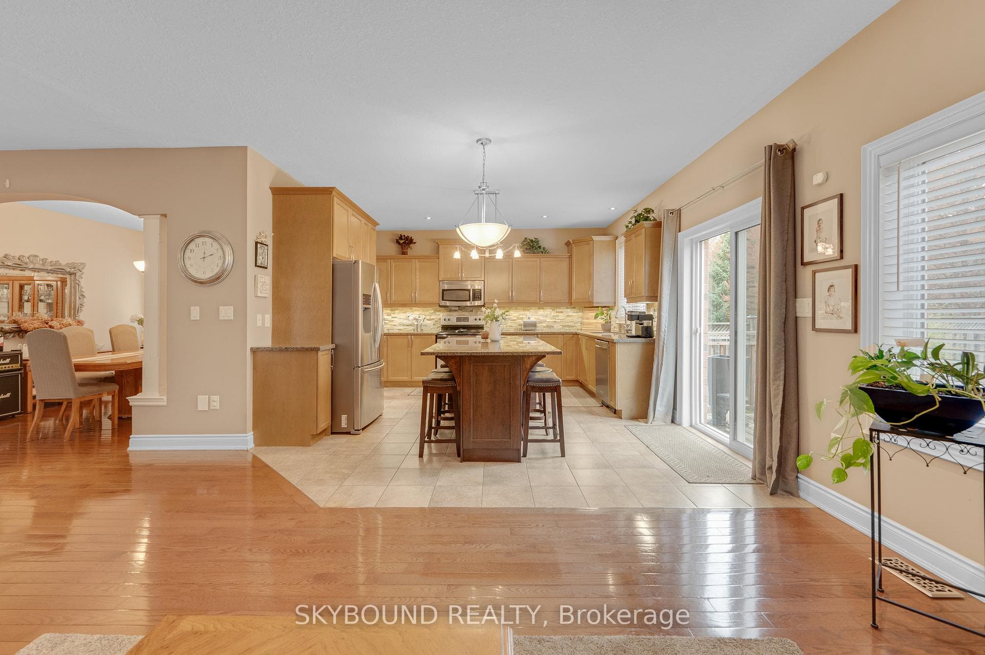 365 Valridge Drive photo 18