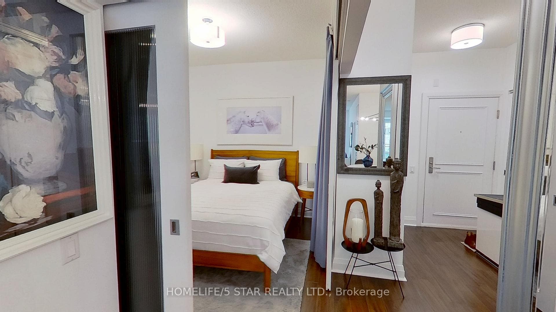 25 SCRIVENER Square Unit 209 photo 5