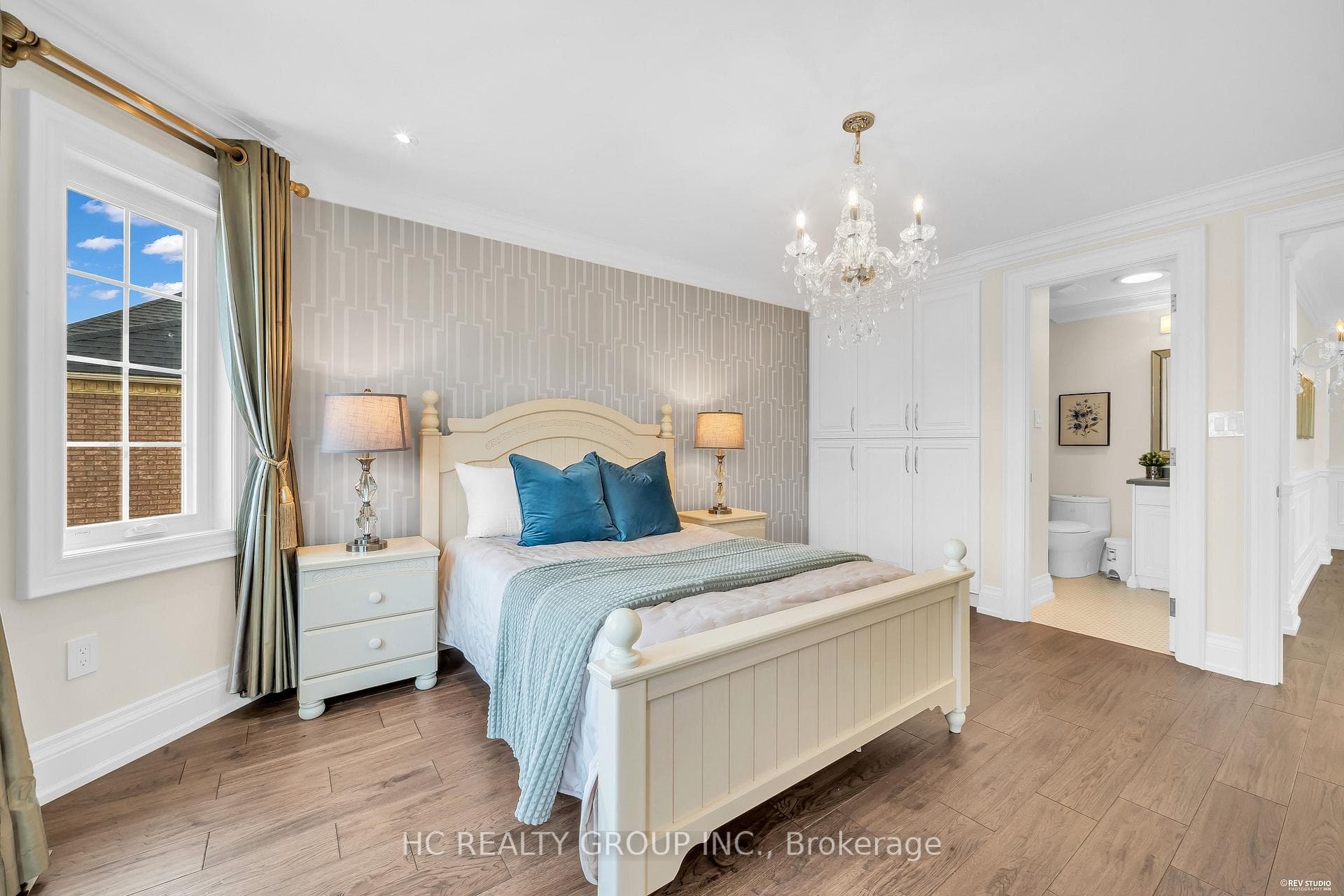 47 Hillhurst Drive photo 30