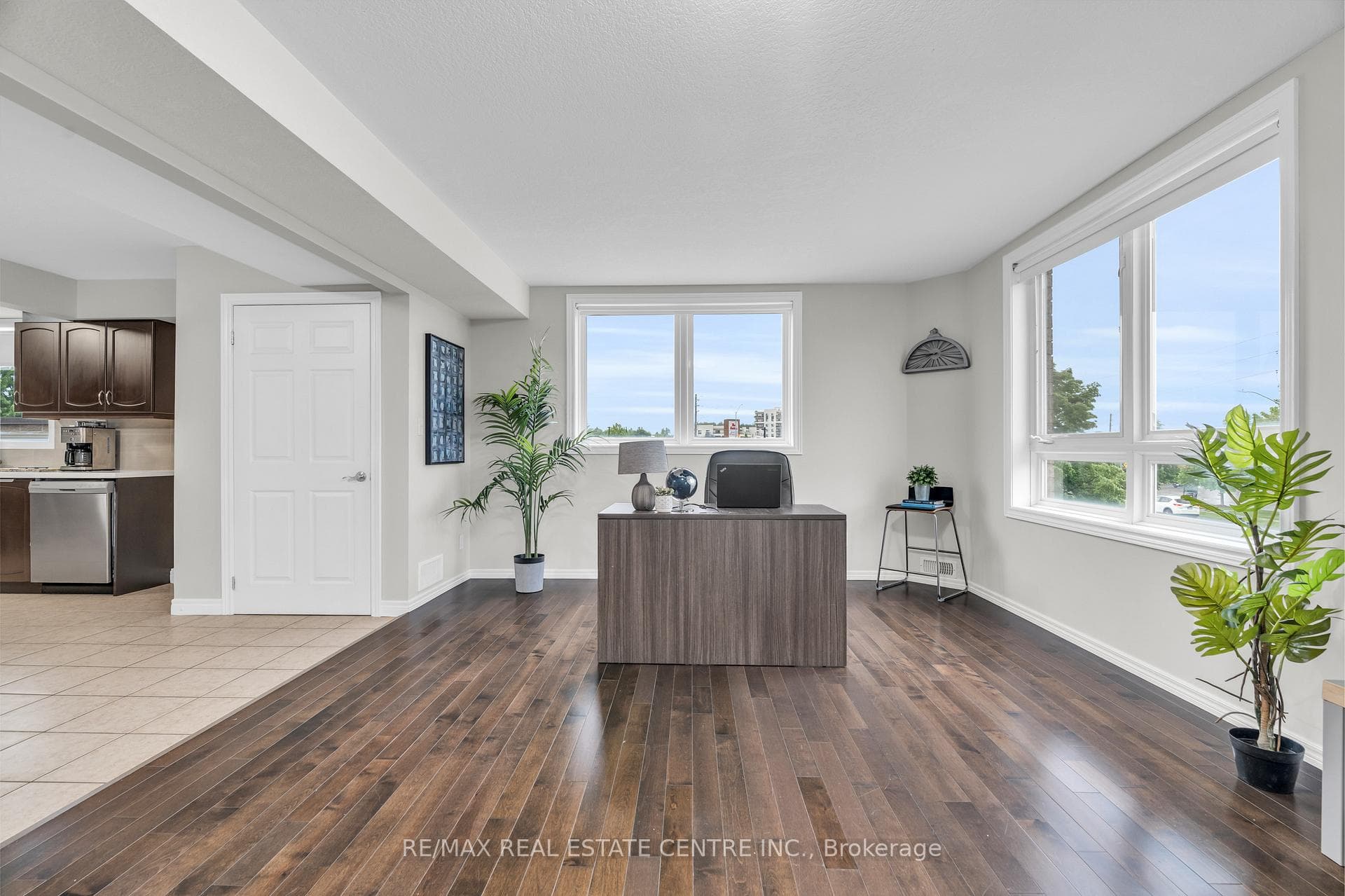 904 Paisley Road Unit 201 photo 11
