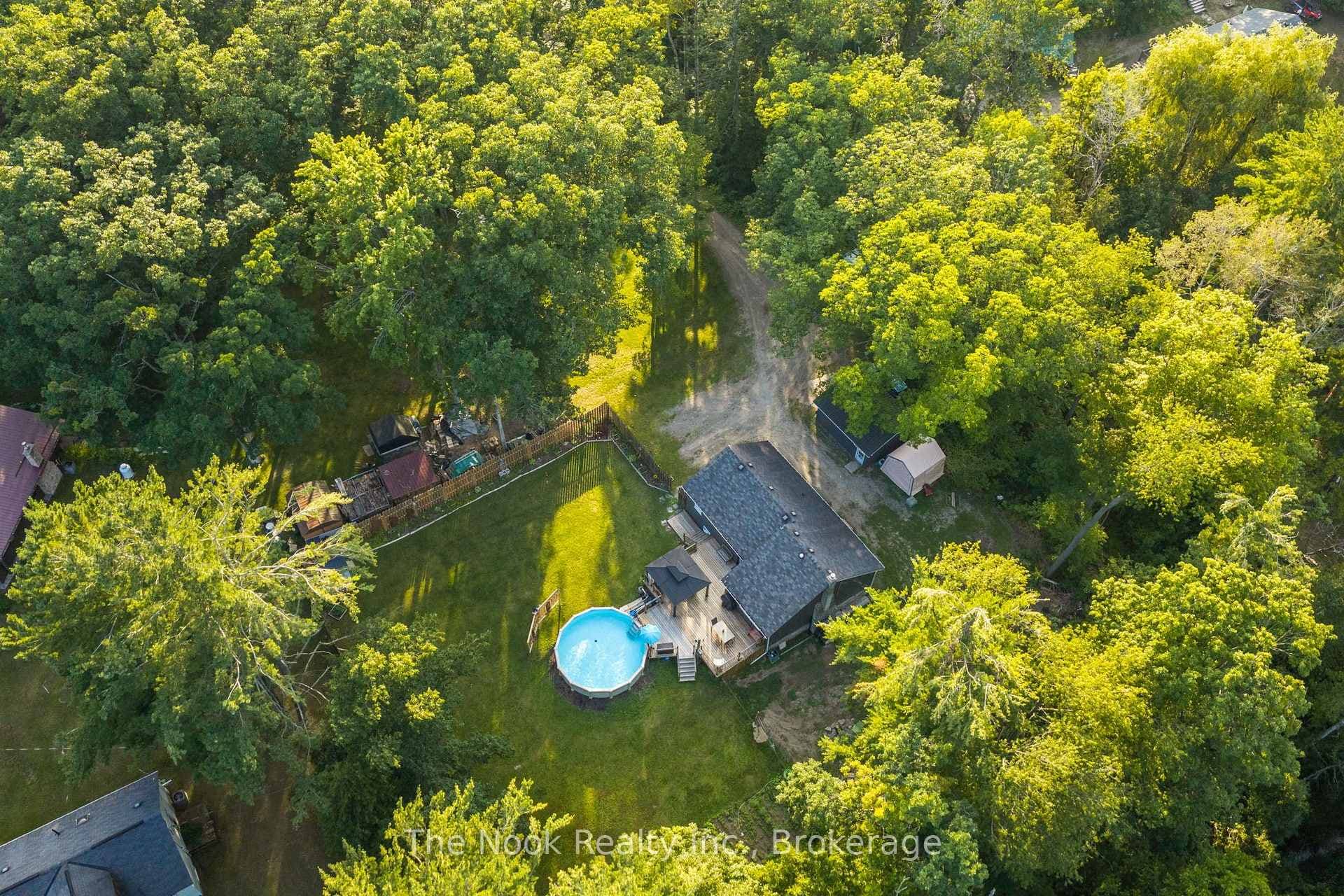 5203 Valleyview Crescent photo 42