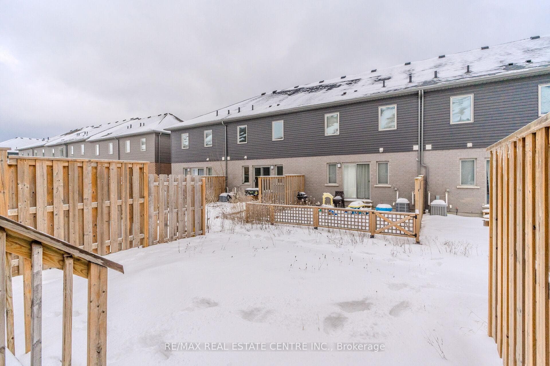 52 Munch Avenue photo 45