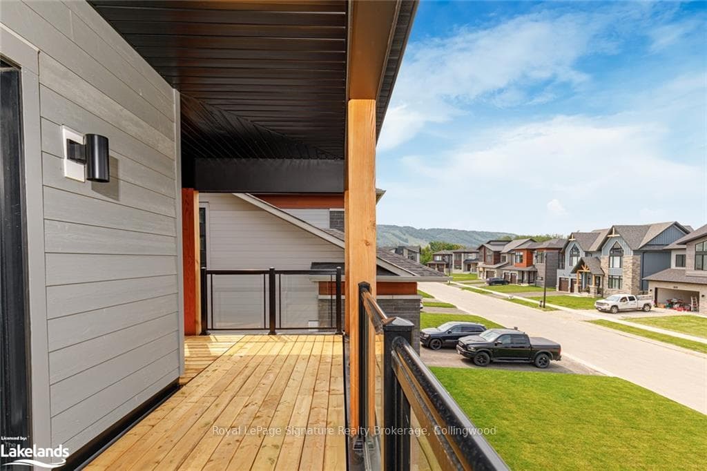 157 SPRINGSIDE Crescent photo 40