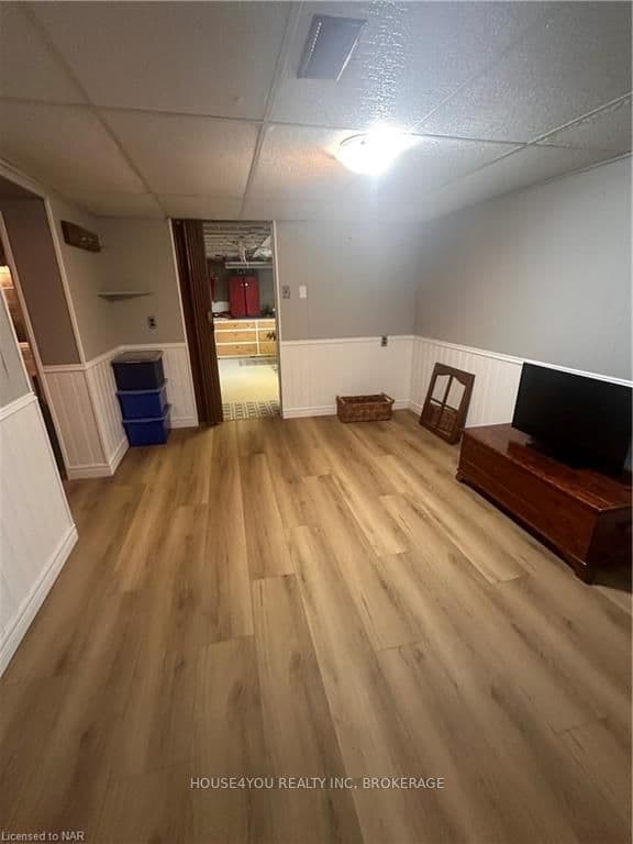 Lower craft, gym or kids playroom