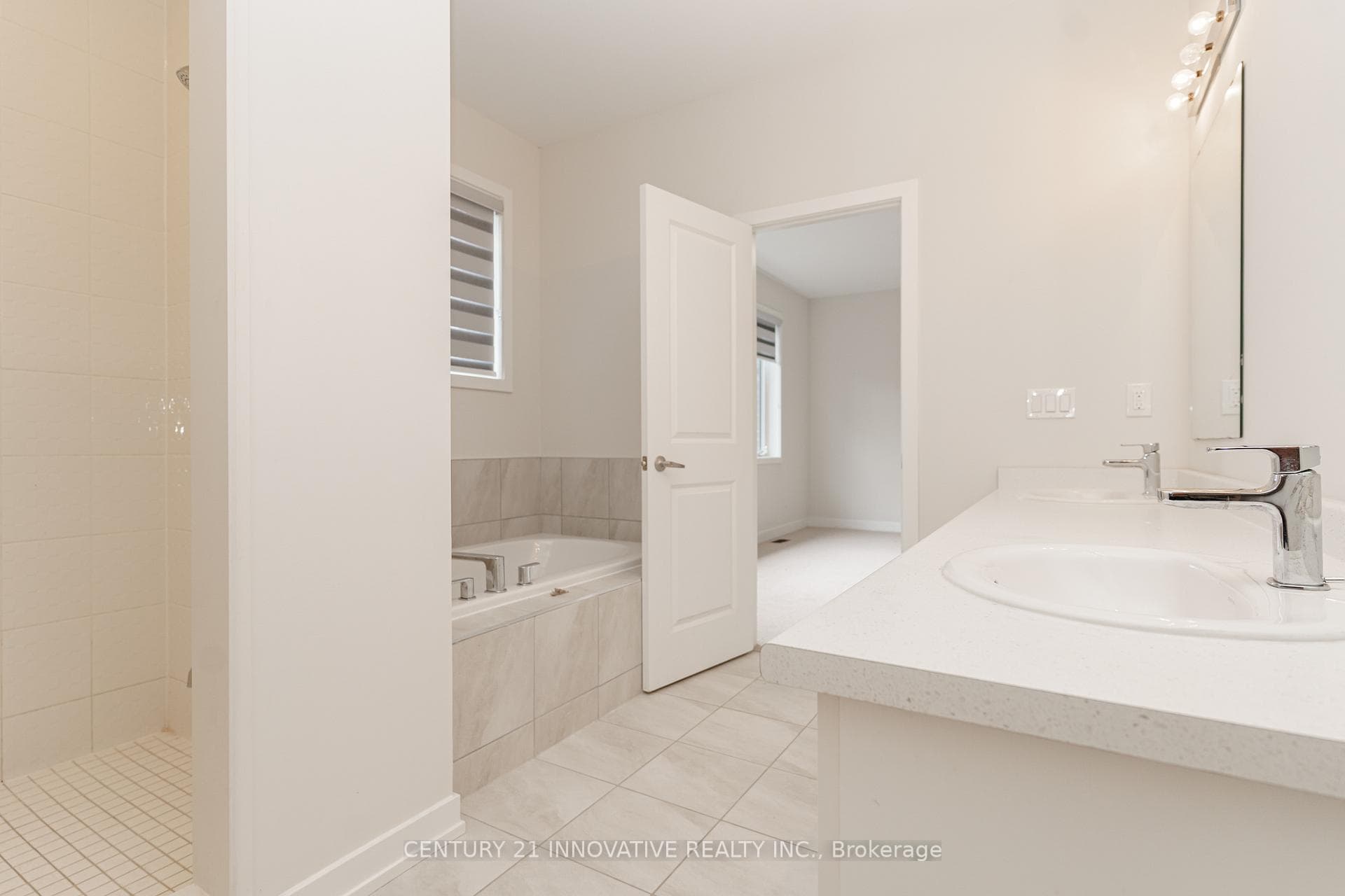 400 Finch Avenue Unit 9 photo 20