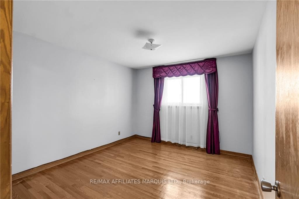 322 JARVIS Street photo 17