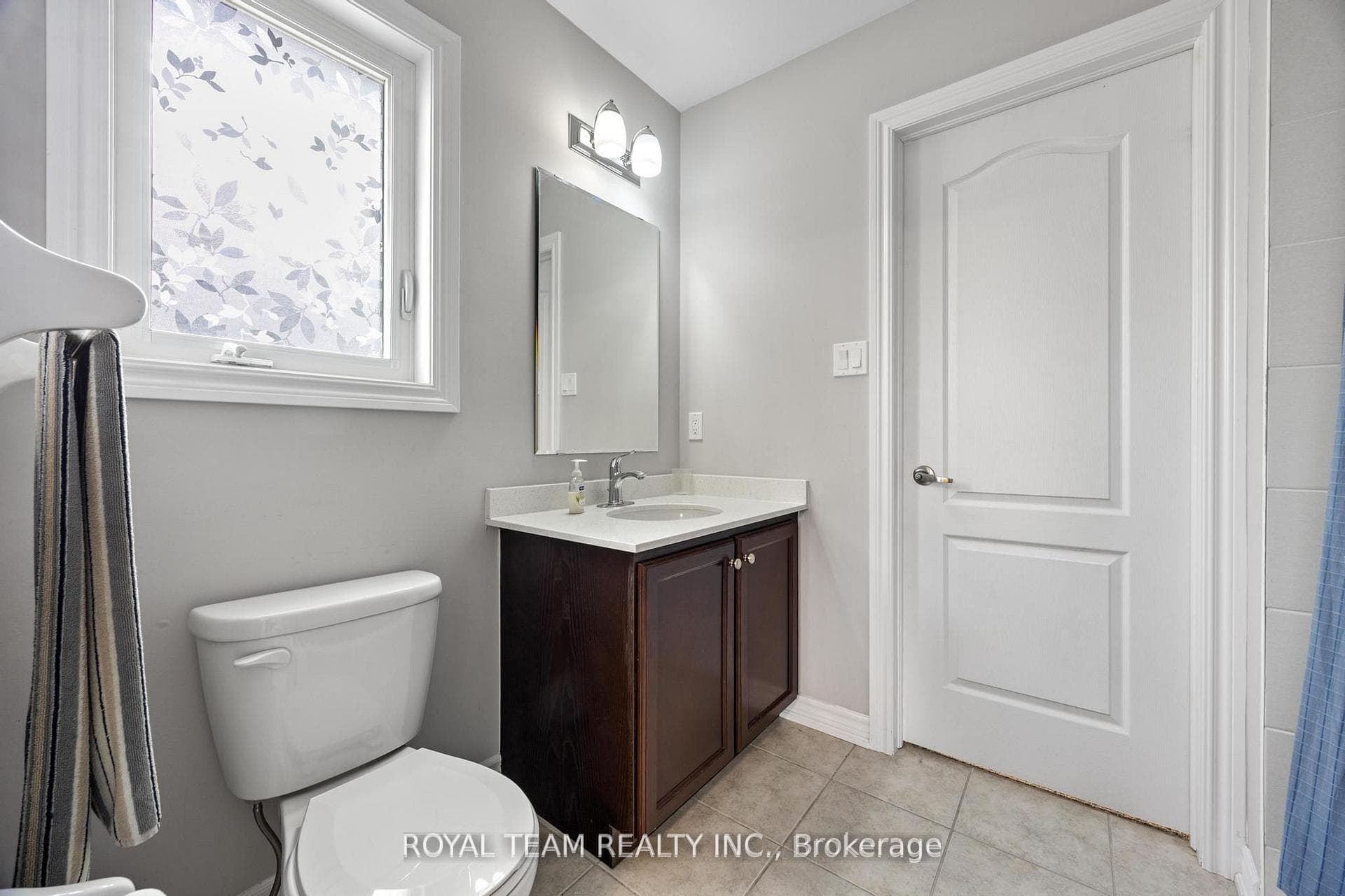 218 Richardson Crescent photo 29