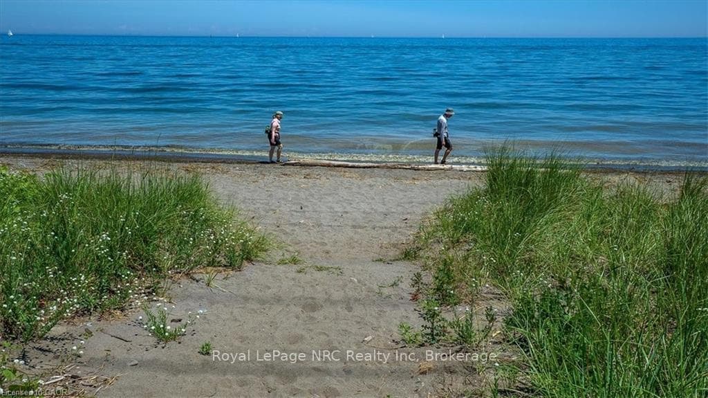 382 Beach Boulevard photo 44