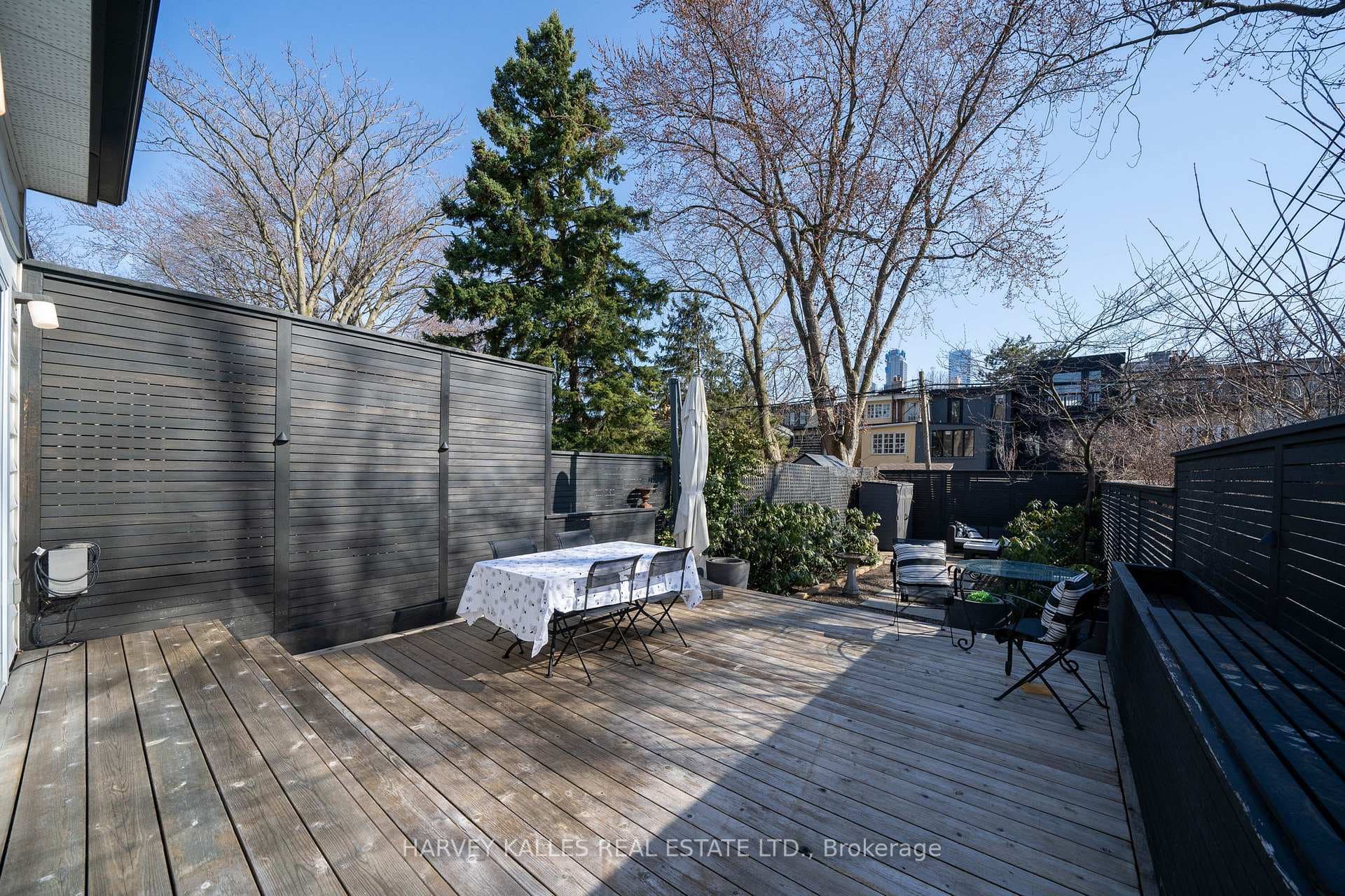 95 Marlborough Avenue photo 29