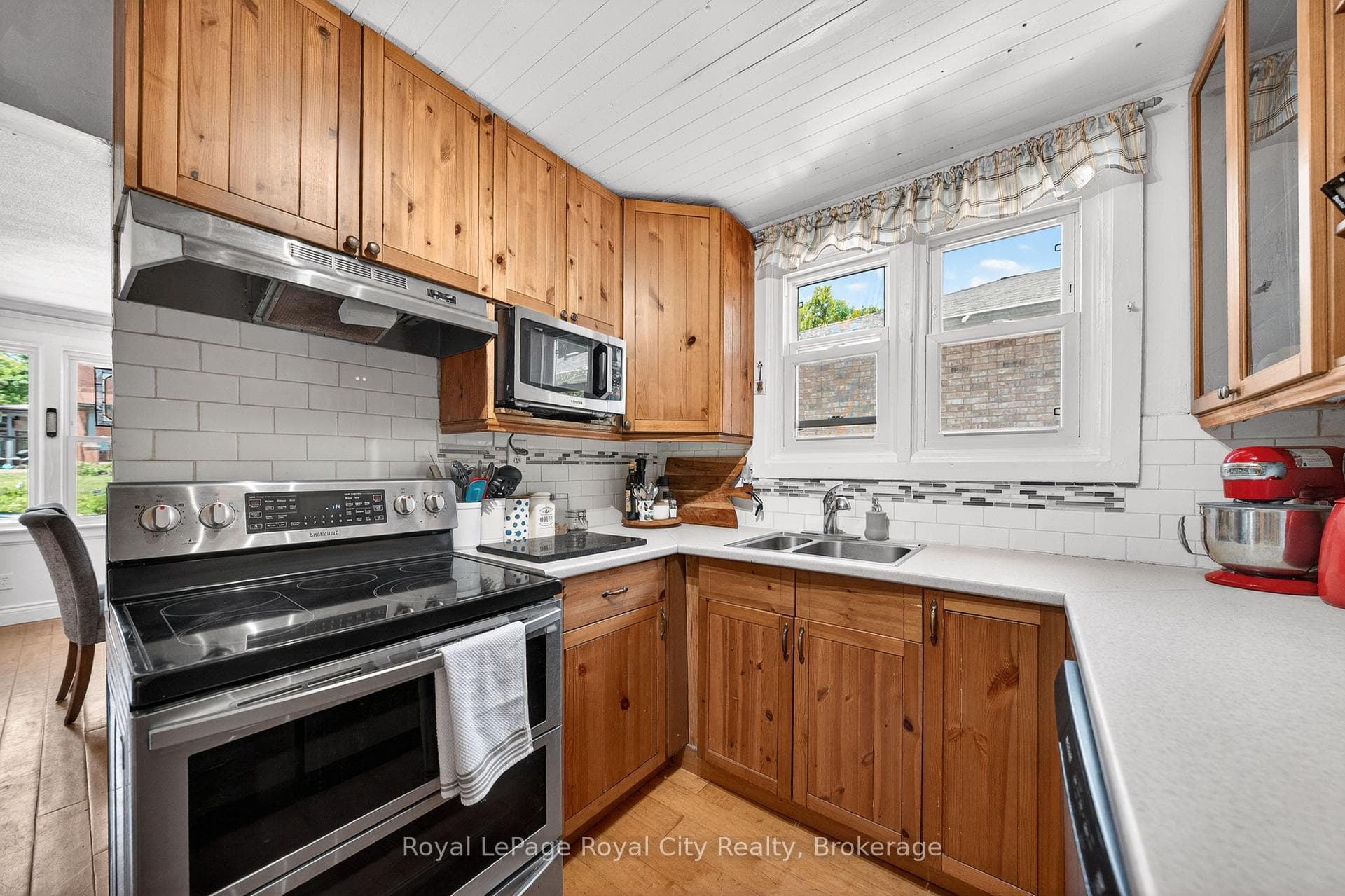 157 Grange Street photo 15