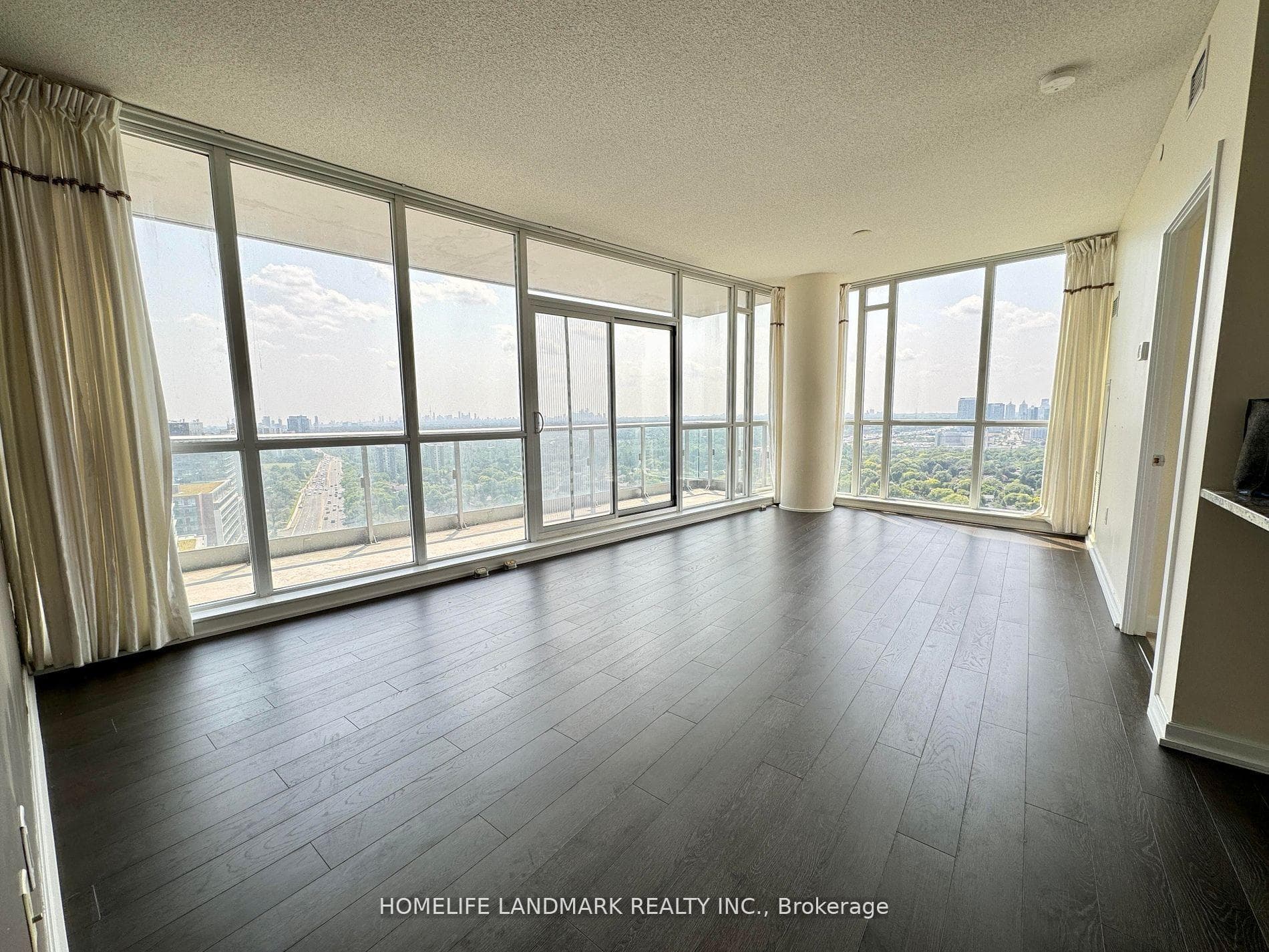 66 Forest Manor Road Unit 1612 photo 10