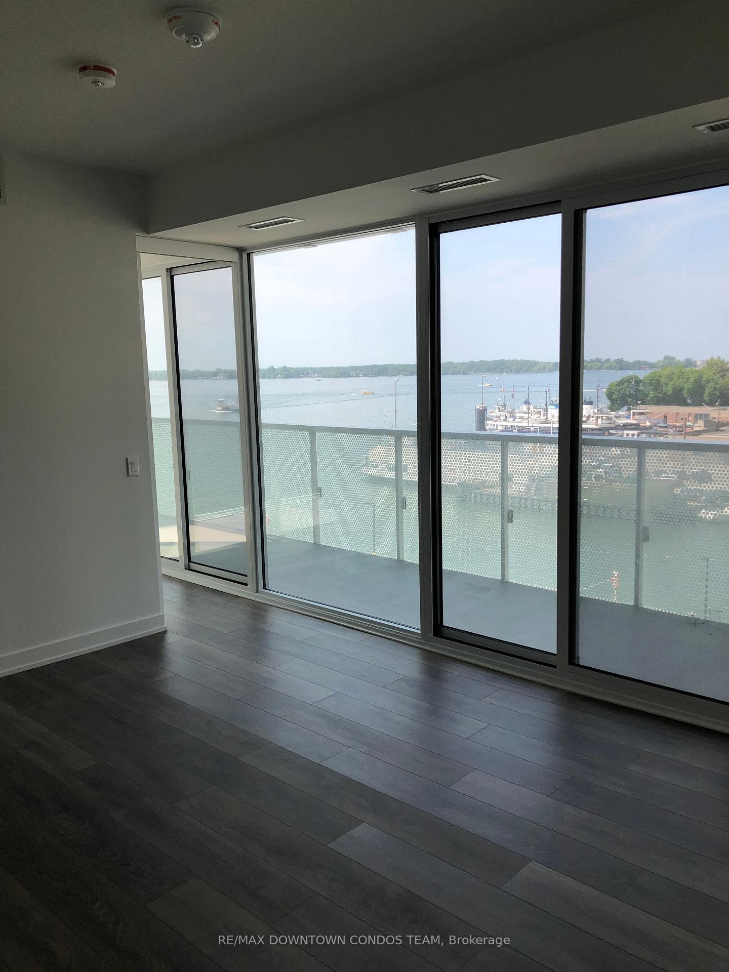 15 Queens Quay Unit 511 photo 20