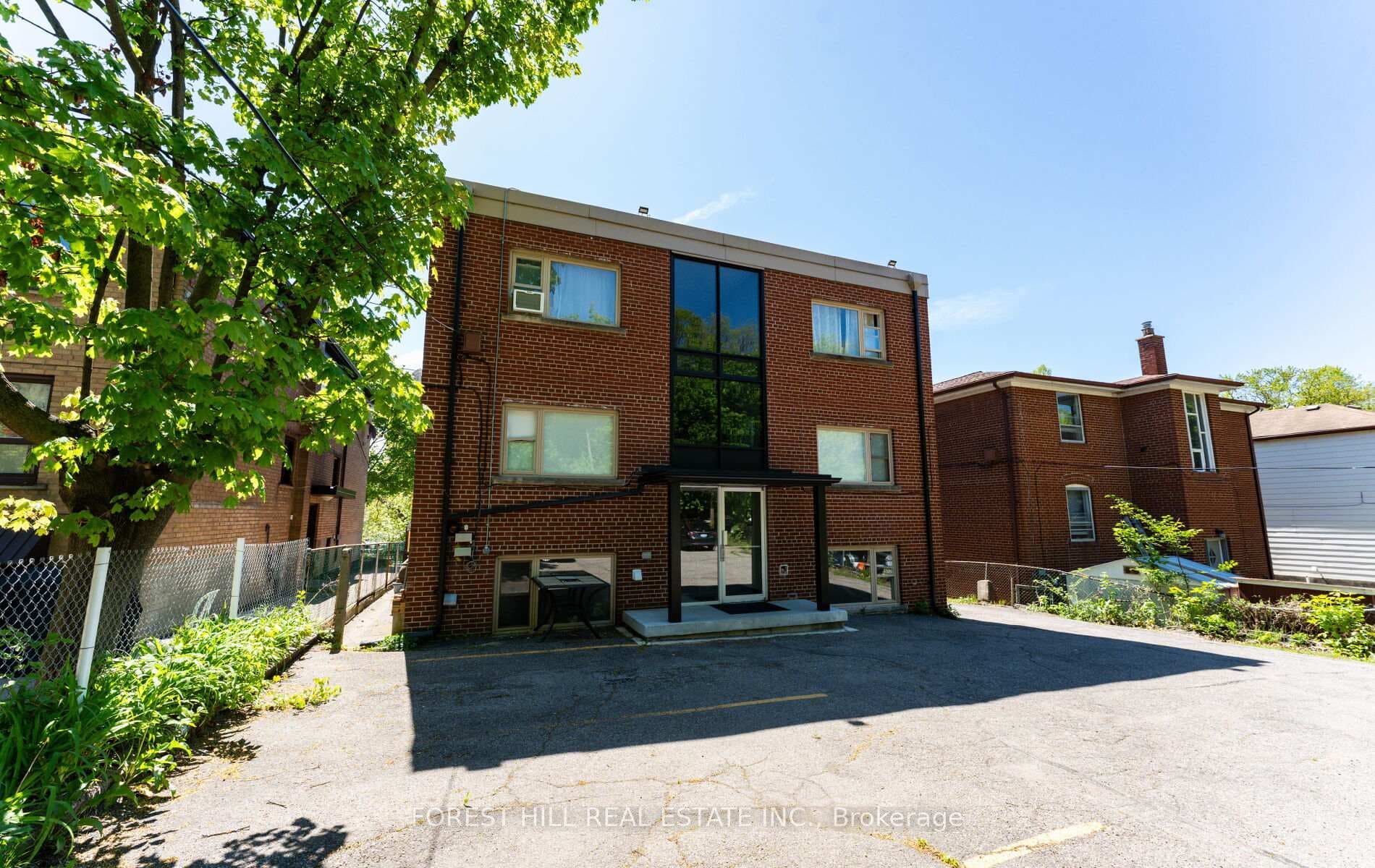 8 Victoria Street Unit 3 photo 18