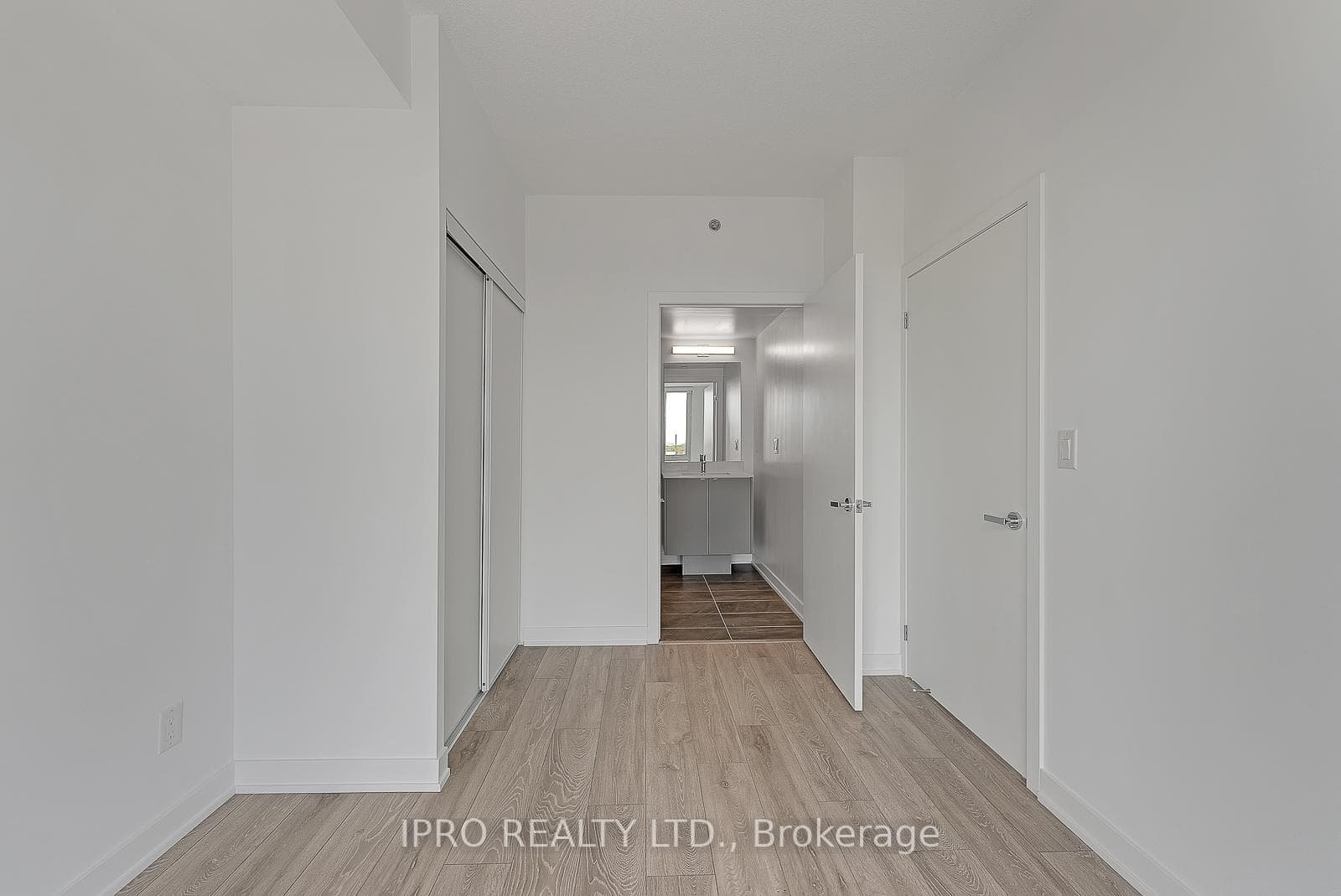 3200 Dakota Common Road Unit B1004 photo 17
