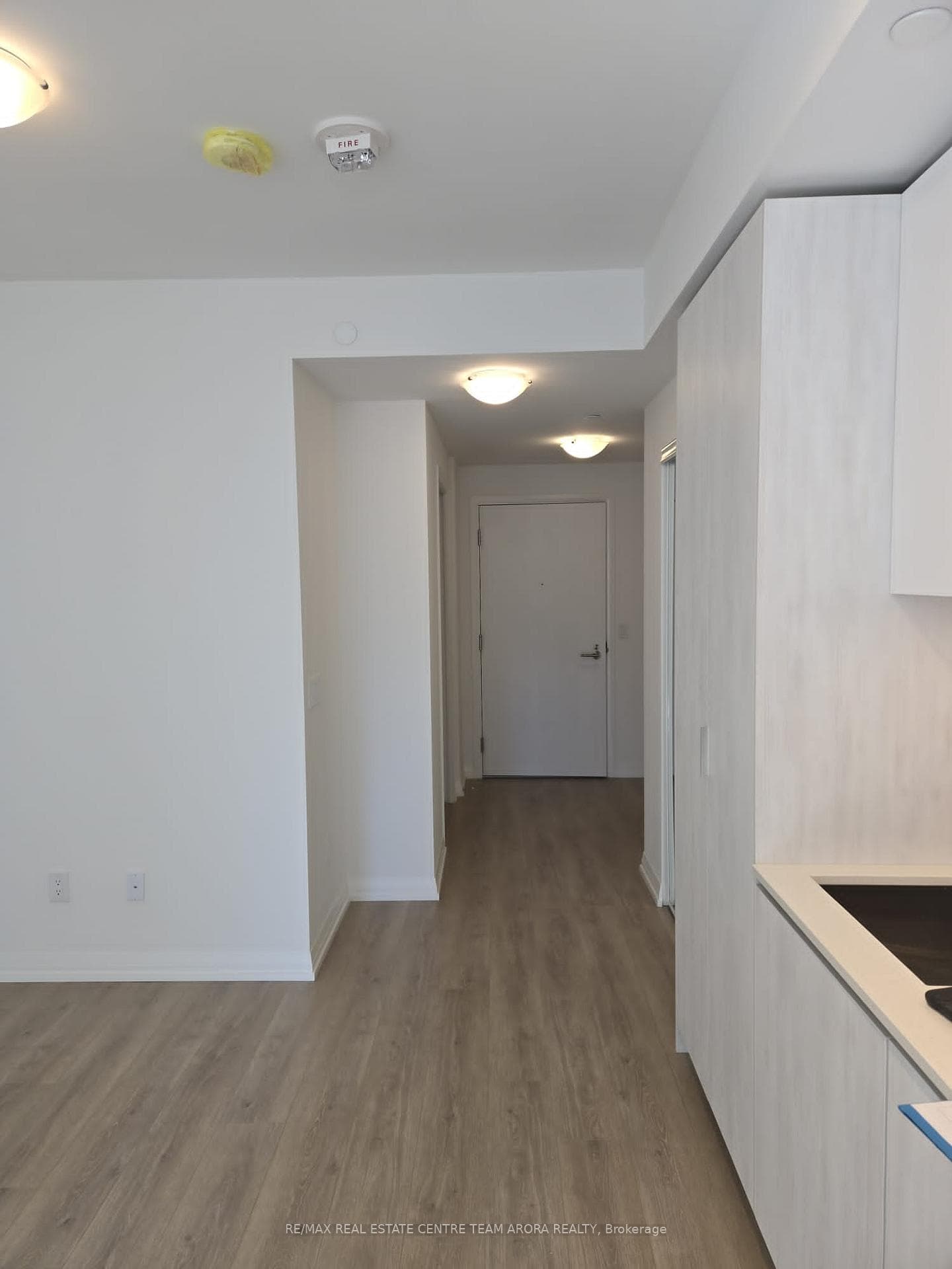 8 Widmer Street Unit 3408 photo 4