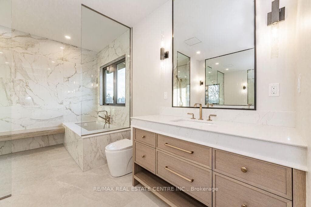 204 King Street photo 25