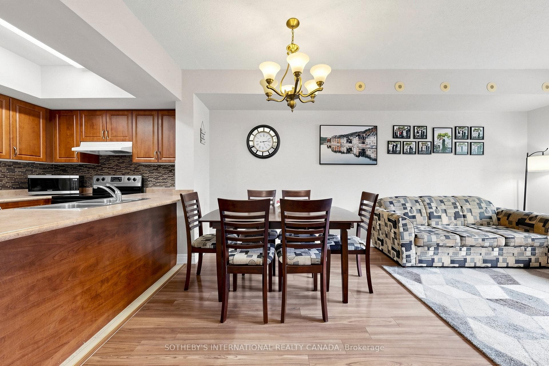 3035 Finch Avenue Unit 2012 photo 7