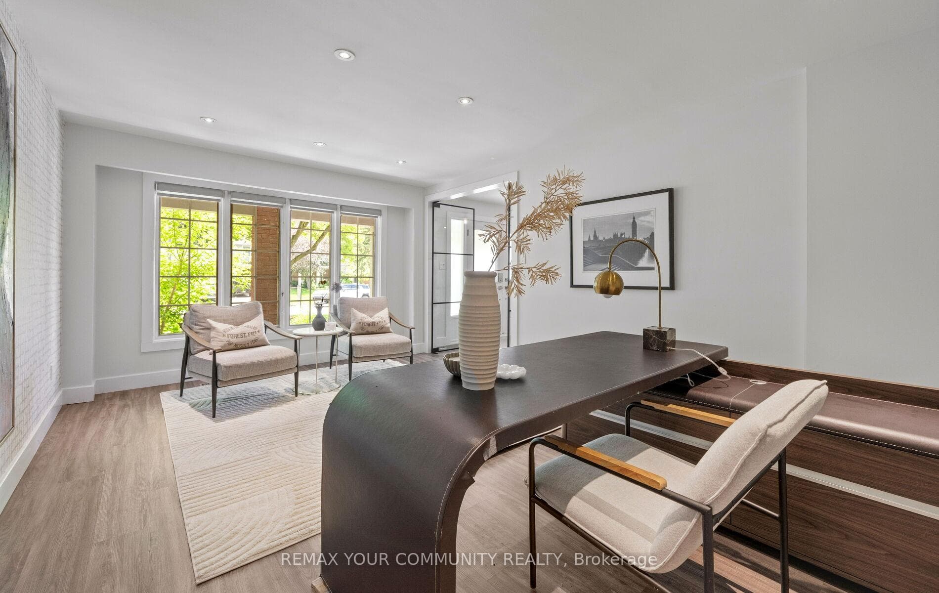 24 Hawthorne Lane photo 8