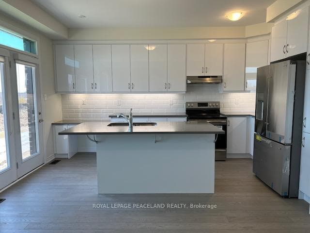 175 Beaverbrae Drive photo 3