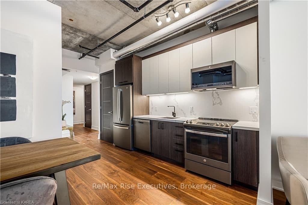 150 MARKETPLACE Avenue Unit 715 photo 4