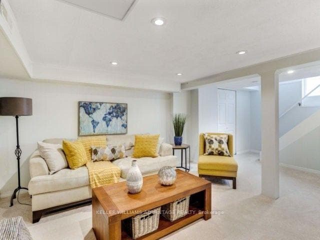 9 Willowmount Drive photo 13