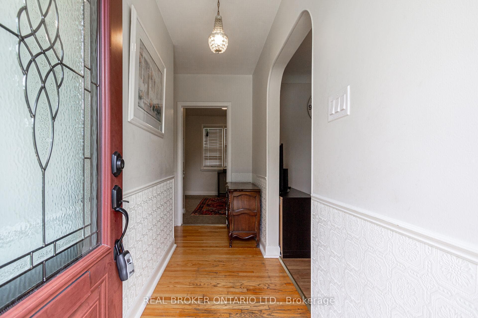 1373 Niels Avenue photo 5