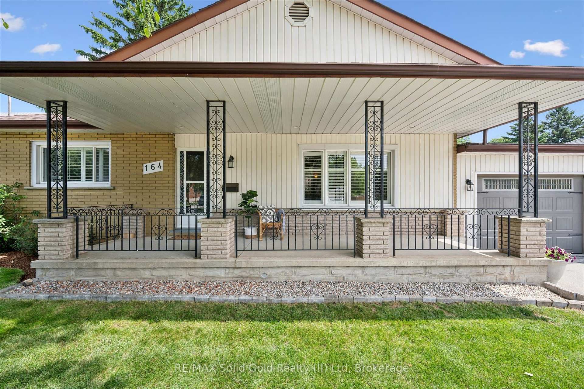 164 Bridge Street photo 4