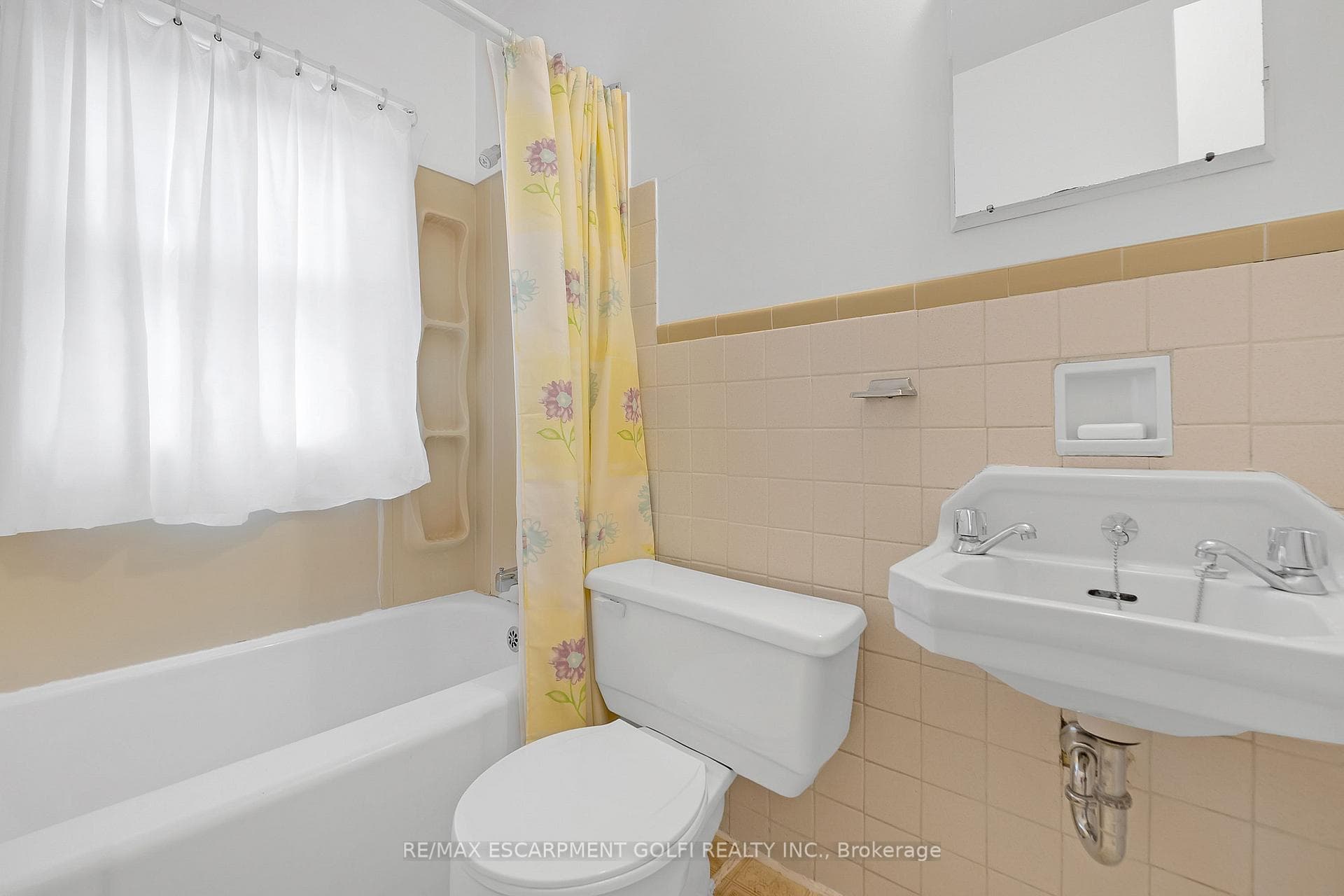 955 Lawrence Road photo 15