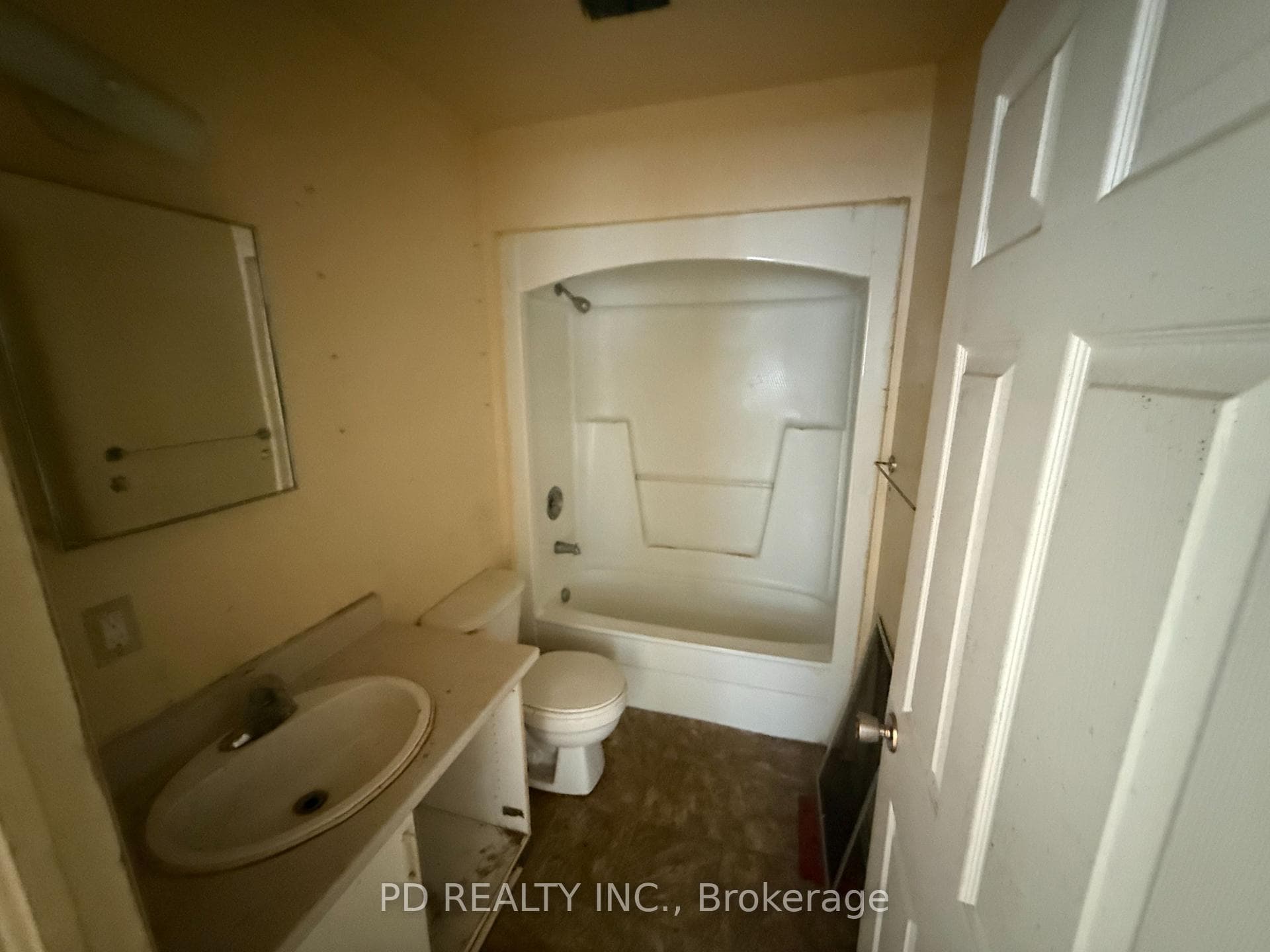 317 Lower Oak Leaf Road photo 16