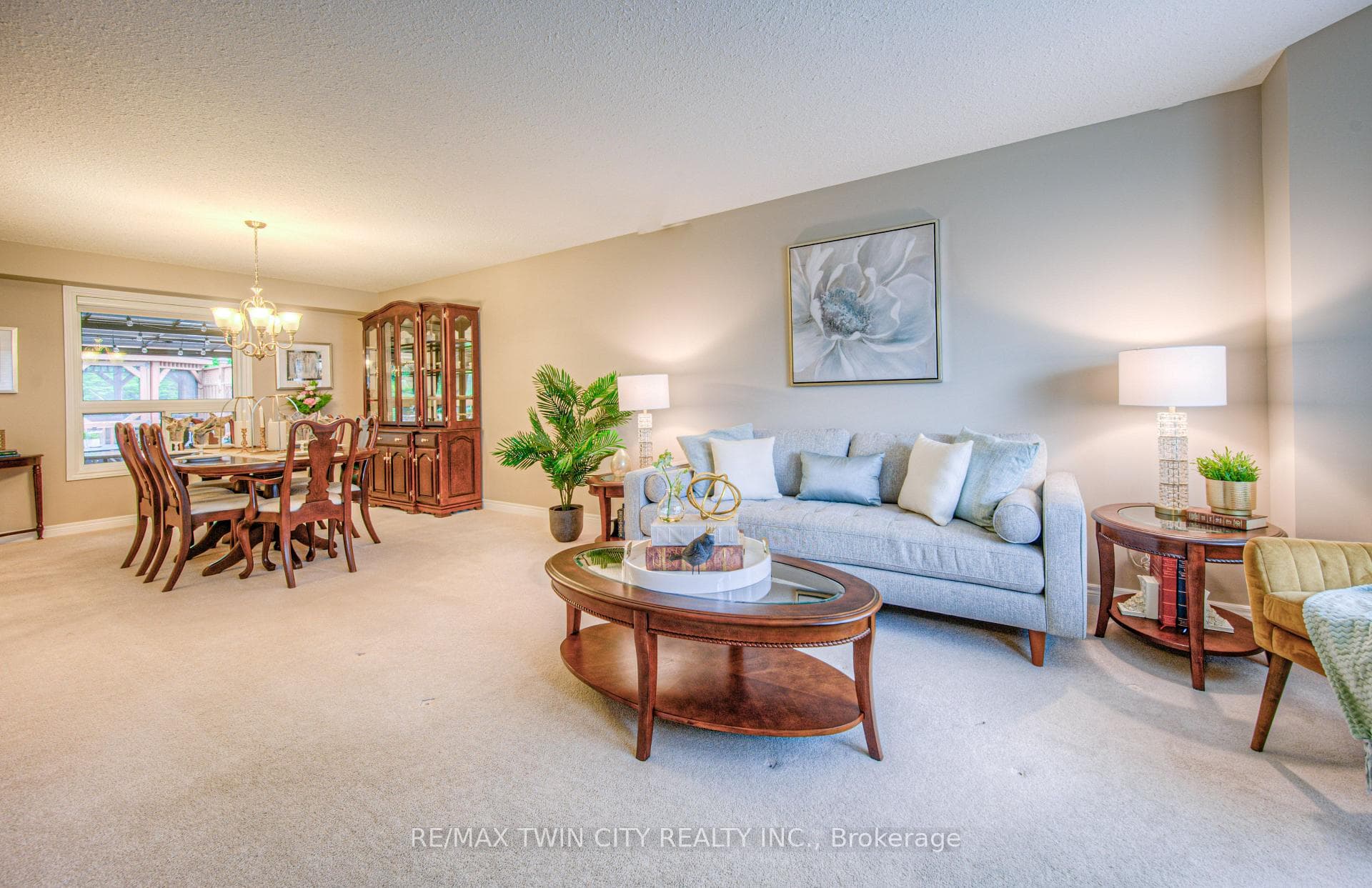 512 FALLVIEW Court photo 10