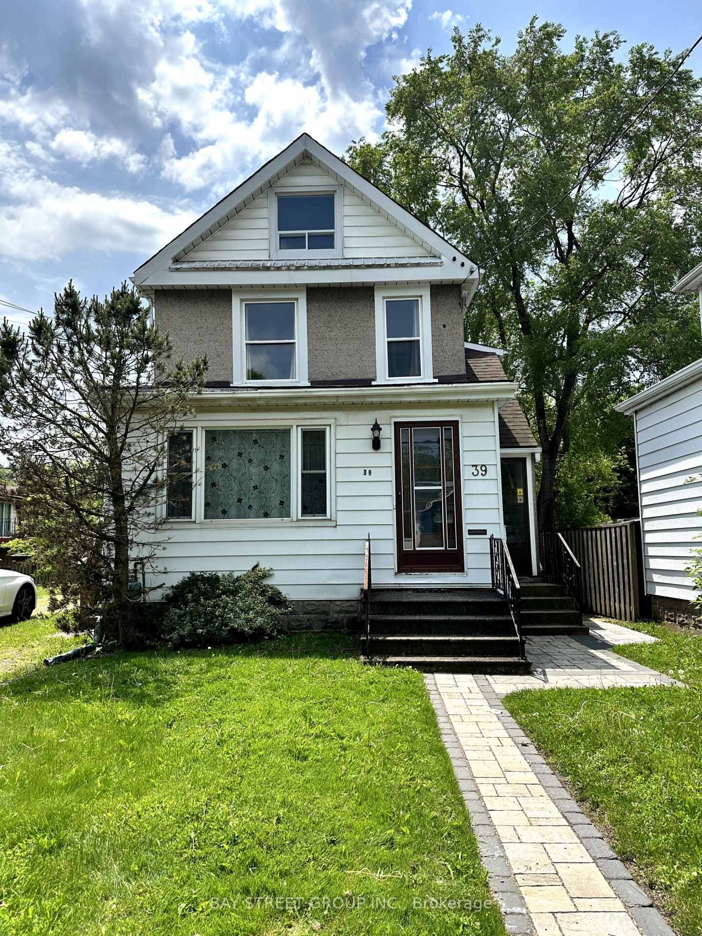 39 Royal Avenue photo 1