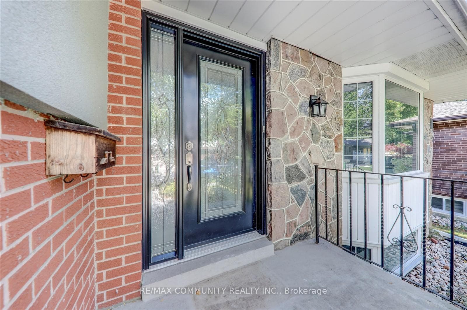 31 Tilley Drive photo 4
