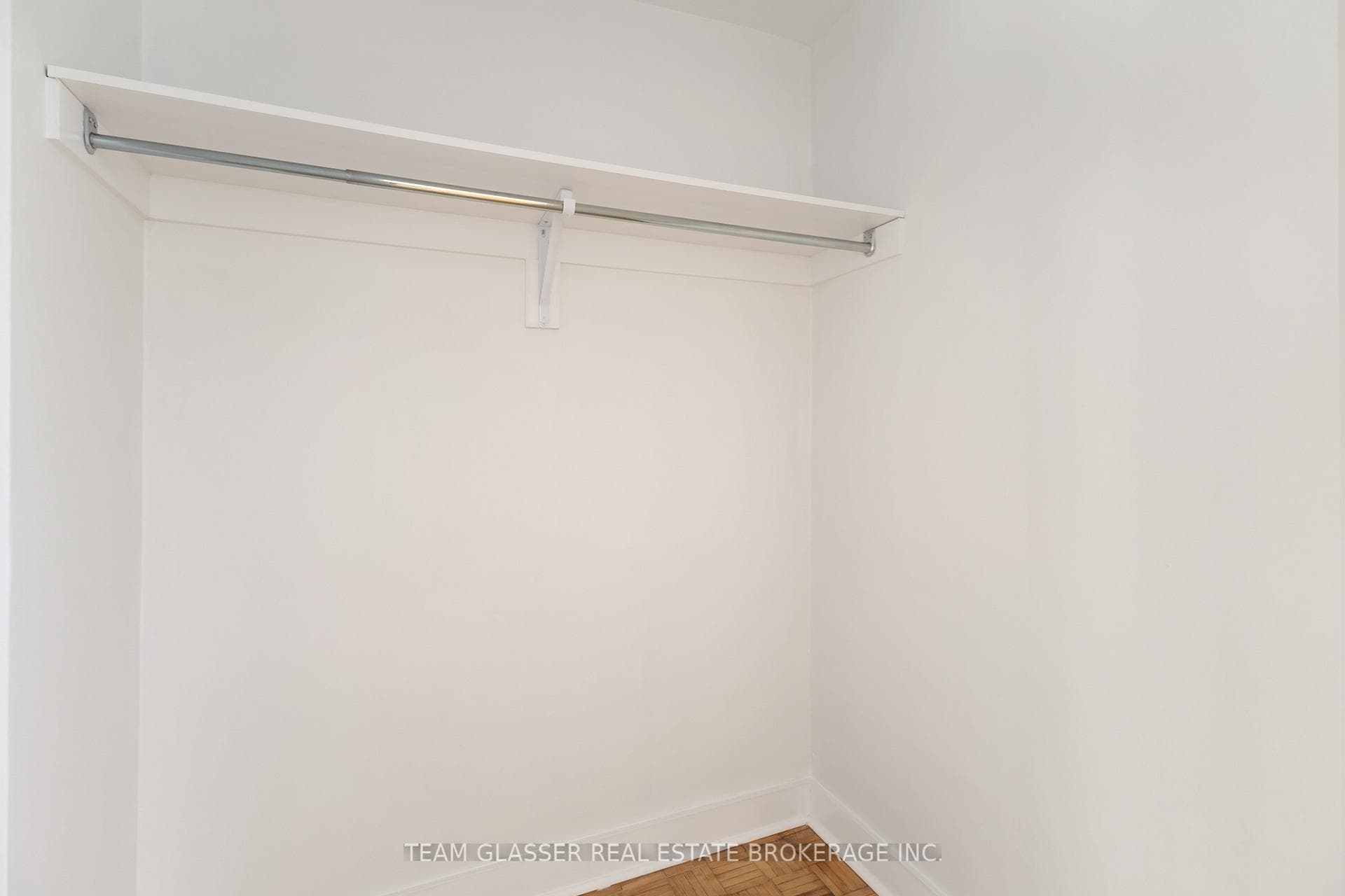 396 Queens Avenue Unit 801 photo 21
