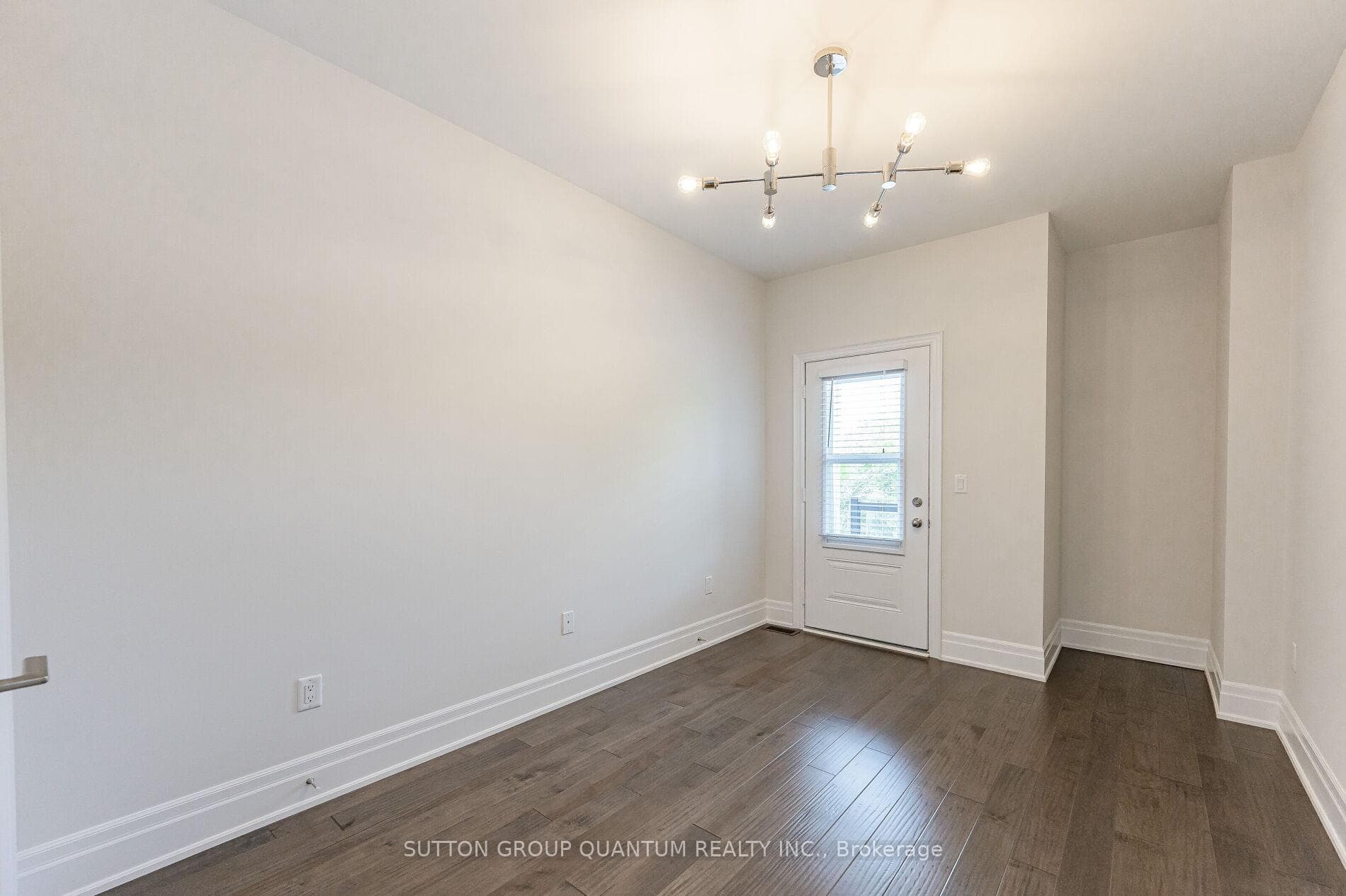 204 Rebecca Street photo 13