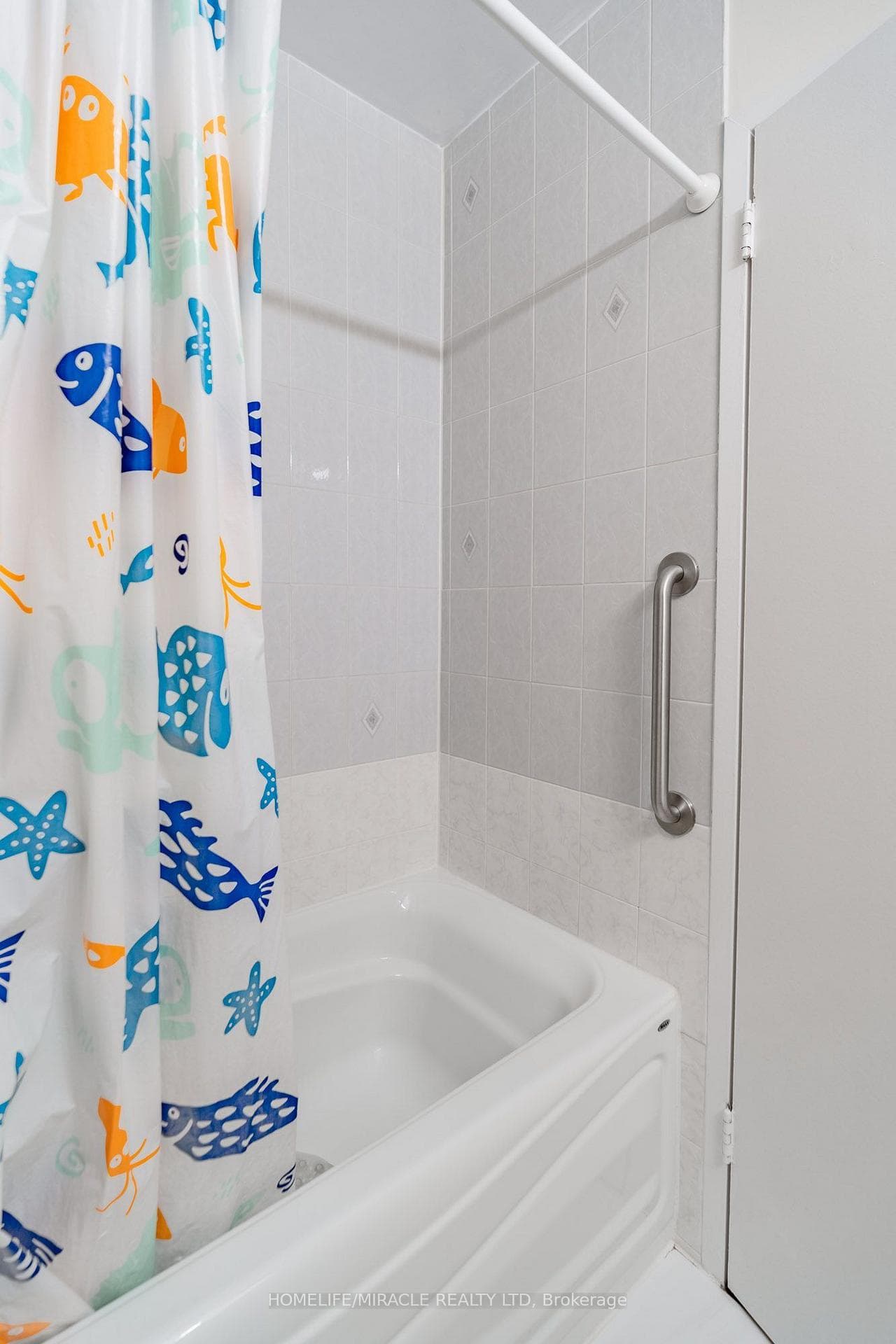 3025 Queen Frederica Drive Unit 807 photo 24