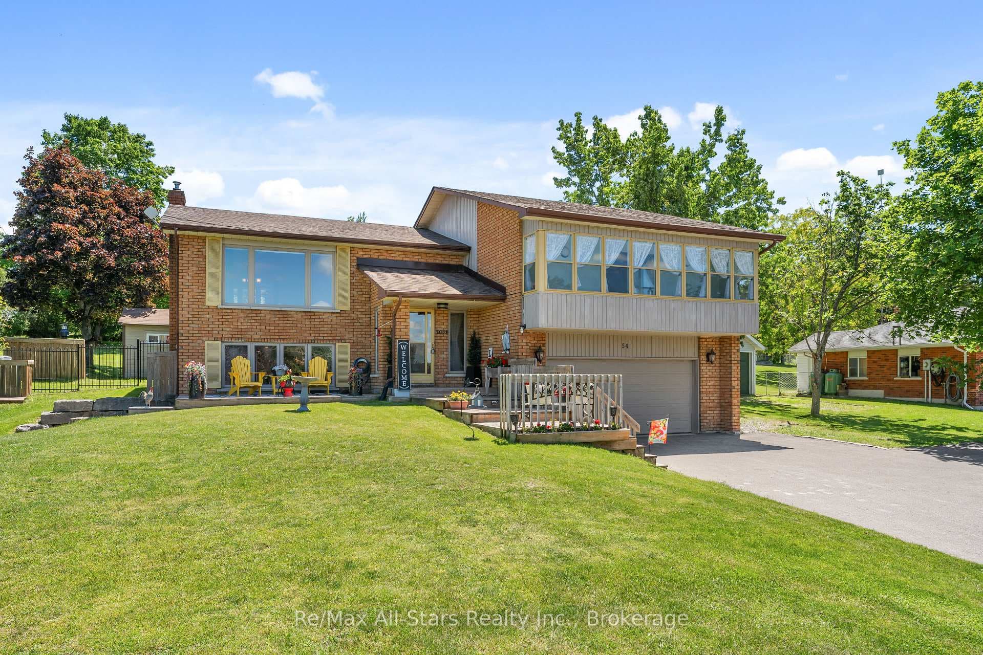 54 Bluewater Avenue photo 4