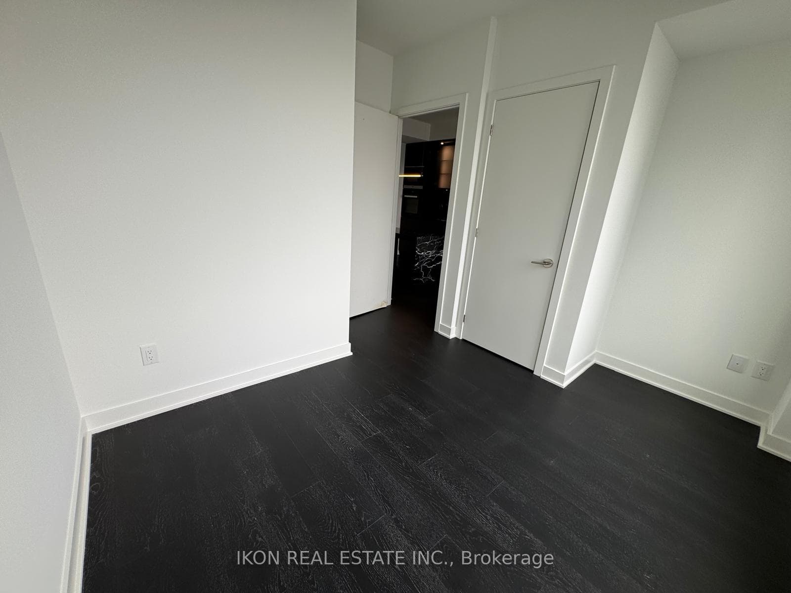 11 Yorkville Avenue Unit 4001 photo 18