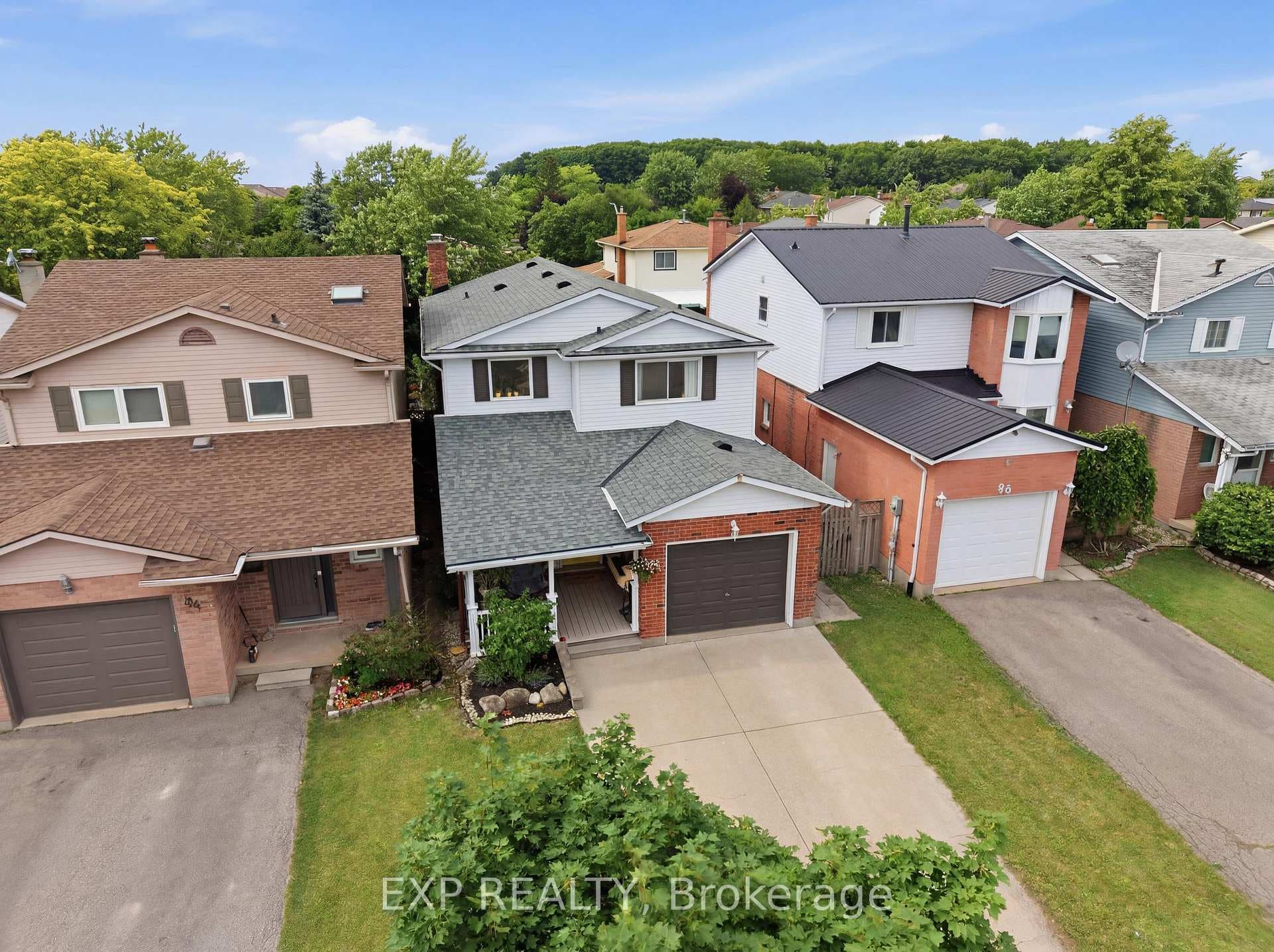 86 Baxter Crescent photo 3