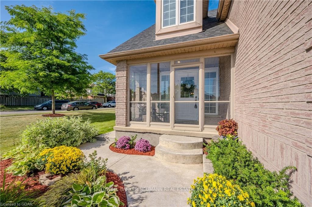 153 Starwood Street photo 3