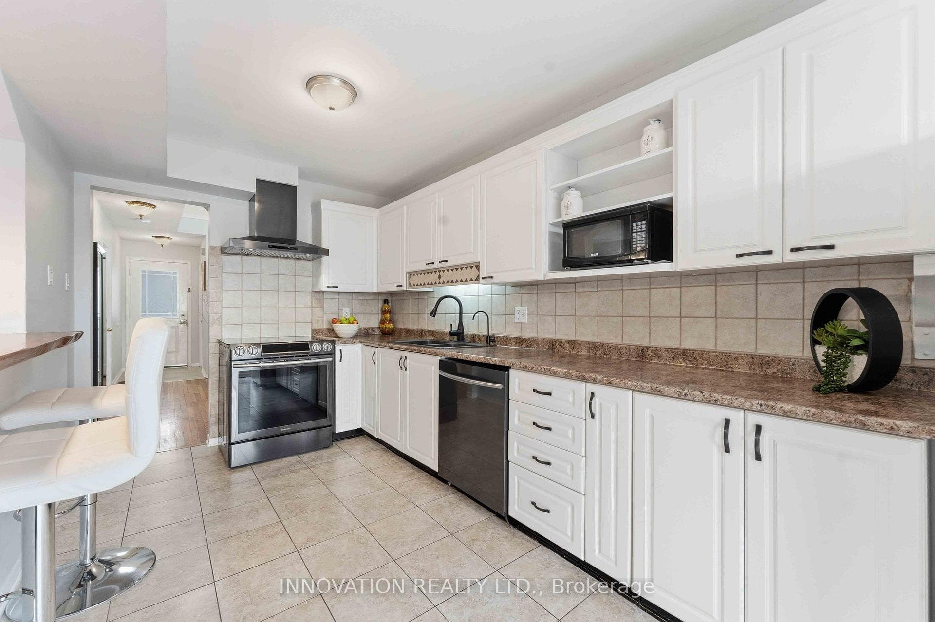 5 Harrington Court photo 17