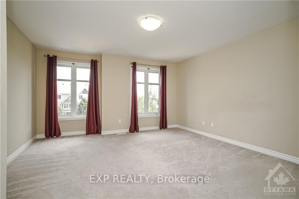 623 CHAPMAN MILLS Drive Unit C photo 16