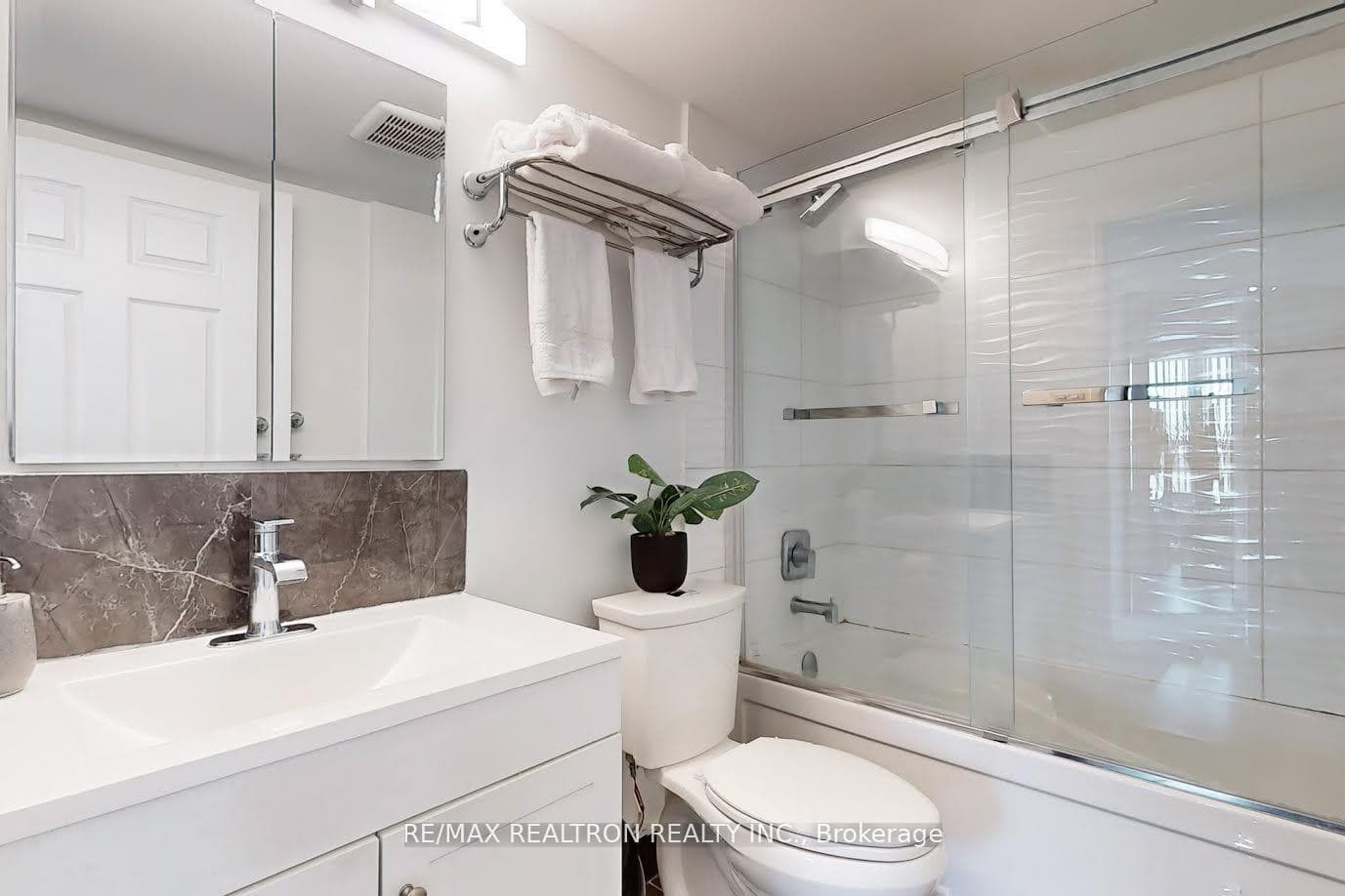 50 Kingsbridge Garden Circle Unit 1710 photo 23
