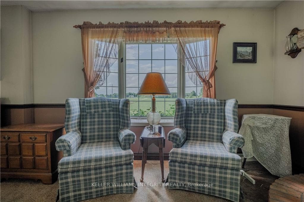 596 SKYE Road photo 14
