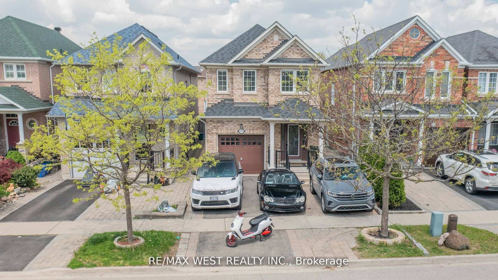 117 Ozner Crescent photo 38