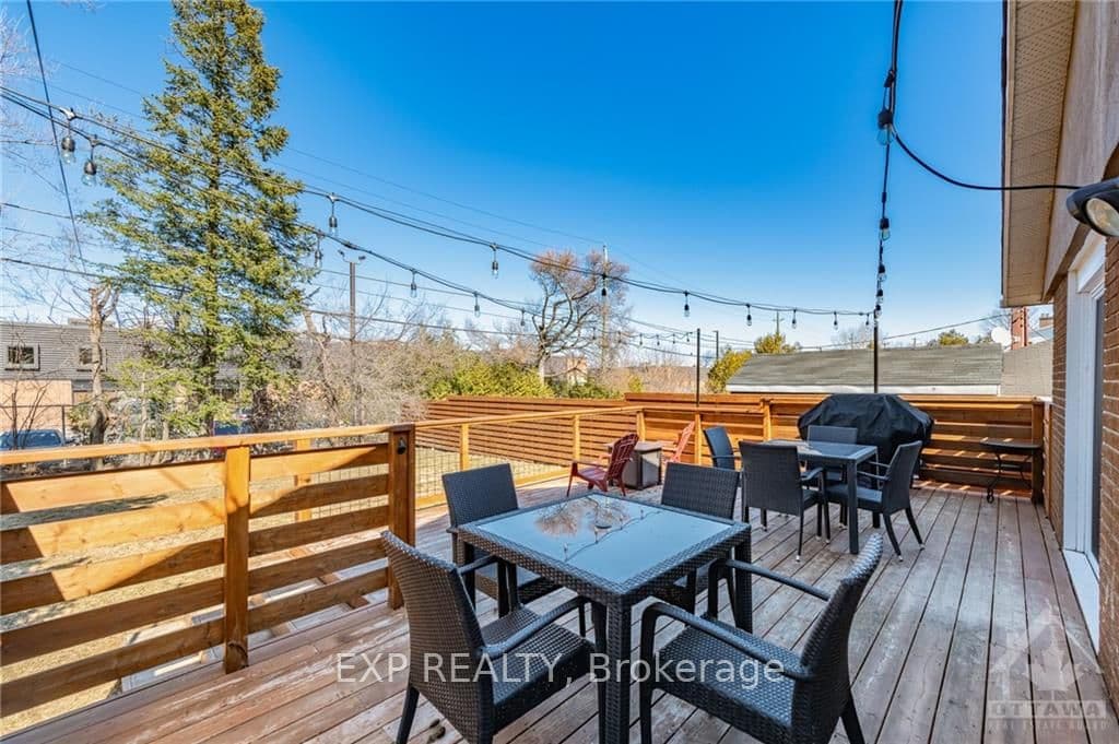 2297 ELMIRA Drive photo 4