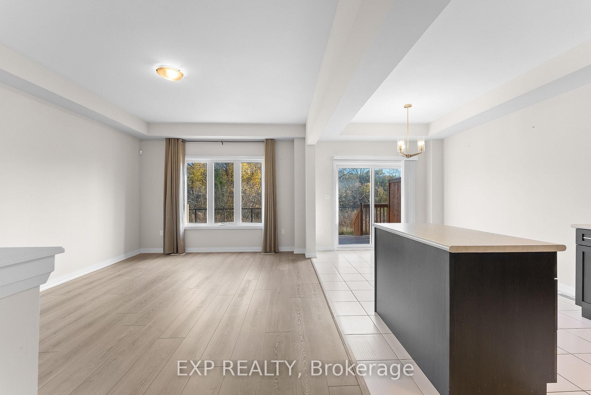4552 Portage Road Unit 102 photo 6