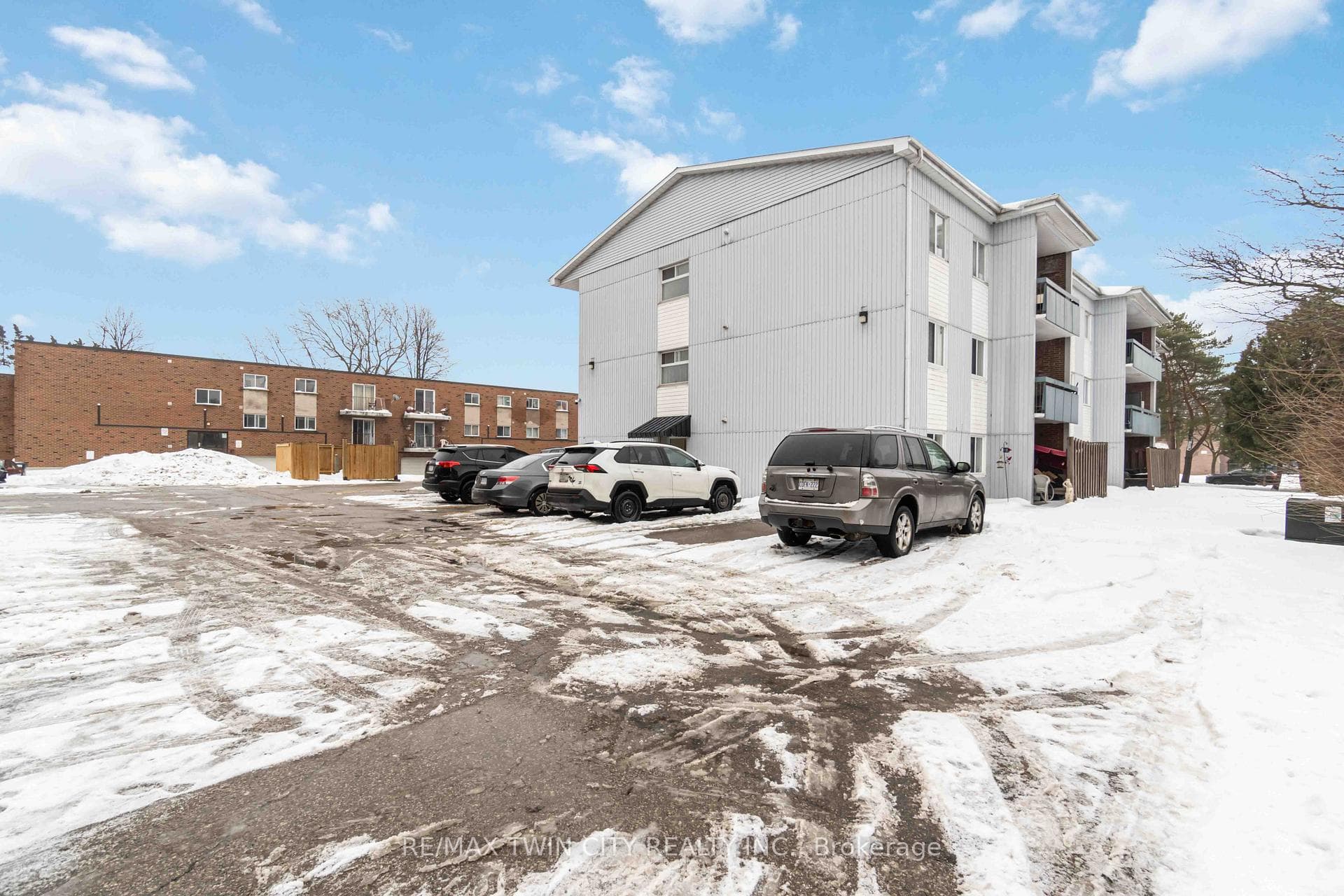 100 Breckenridge Drive Unit 303 photo 39