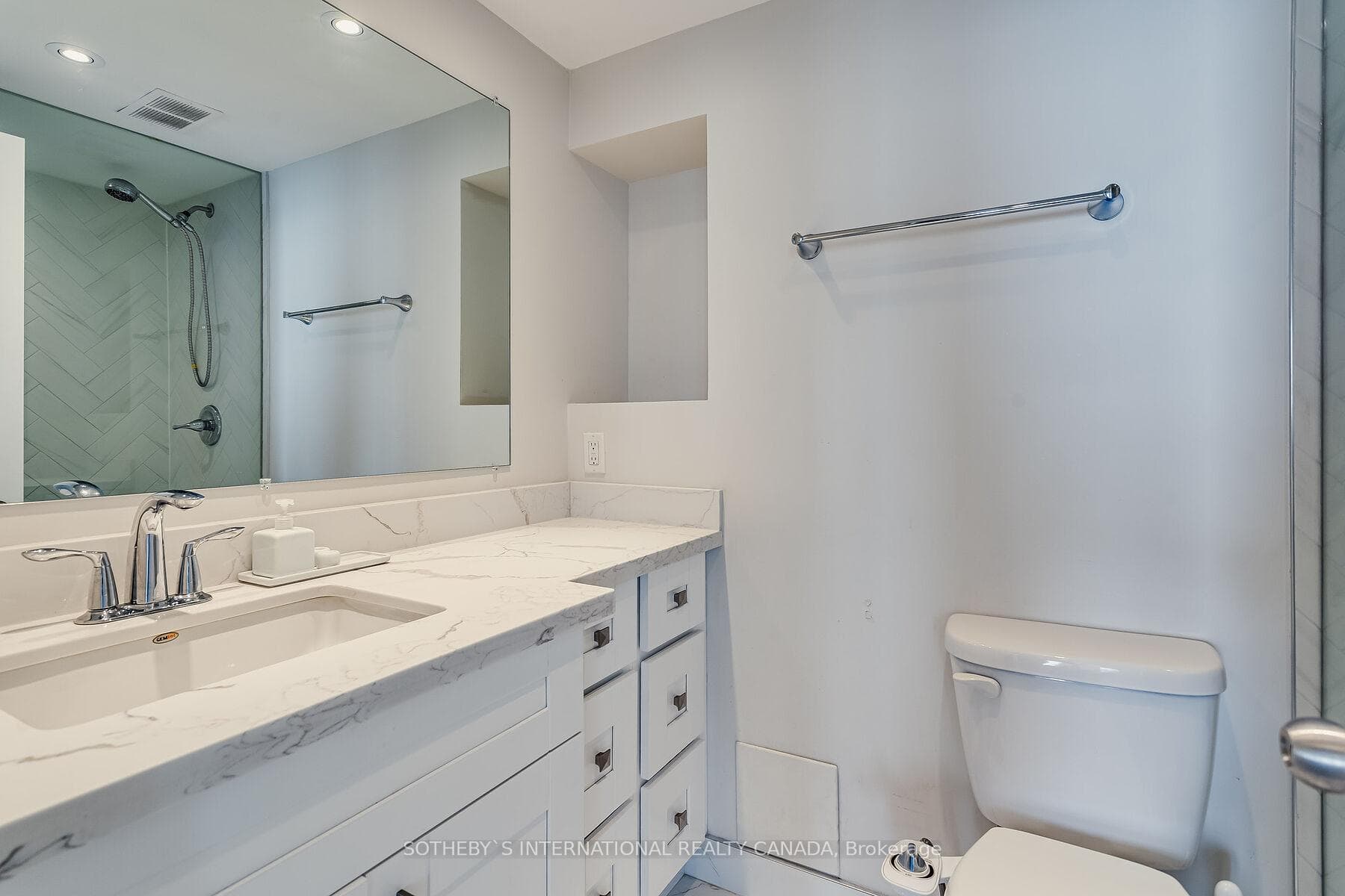 33 Harbour Square Unit 3408 photo 27