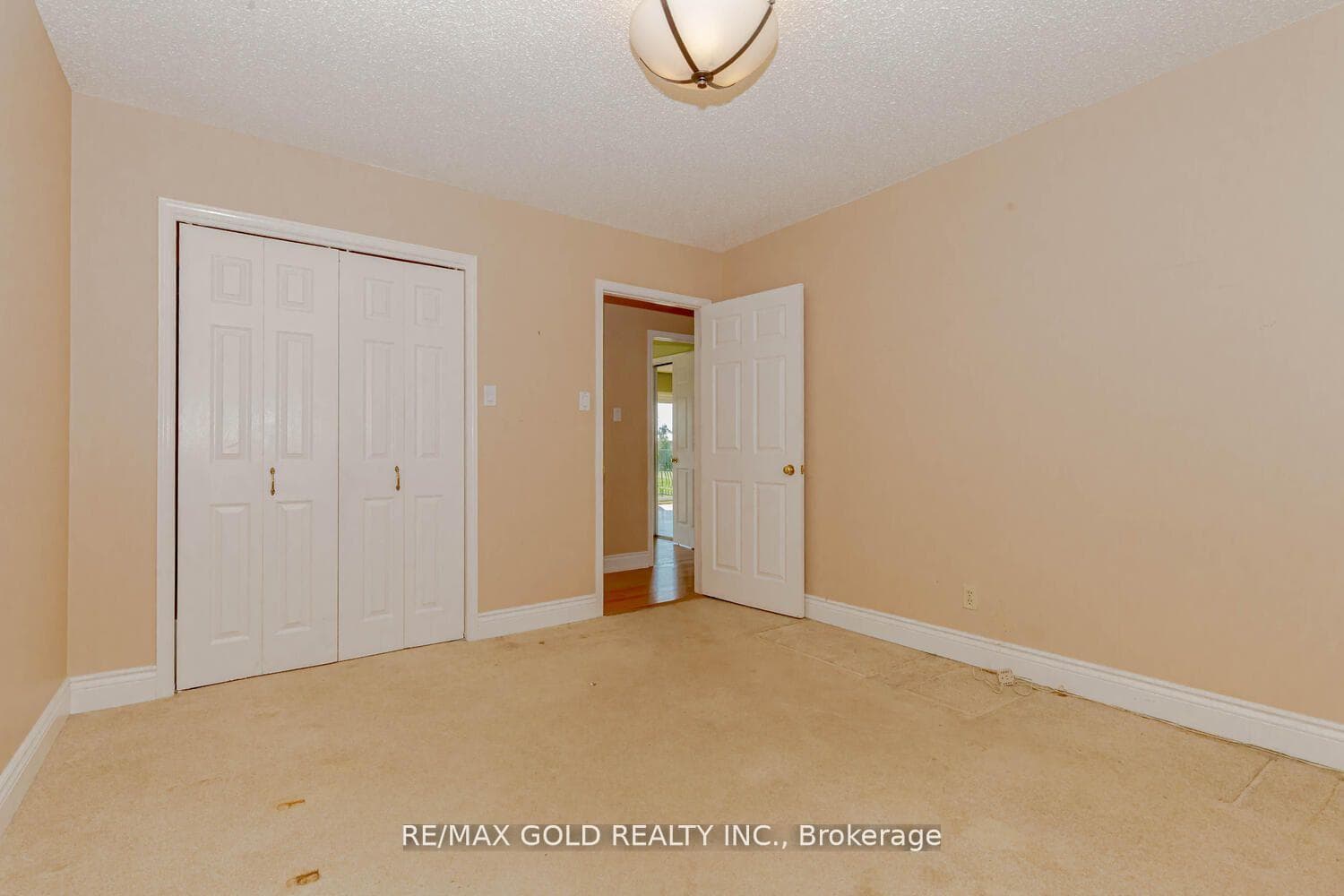 13547 Winston Churchill Boulevard photo 26