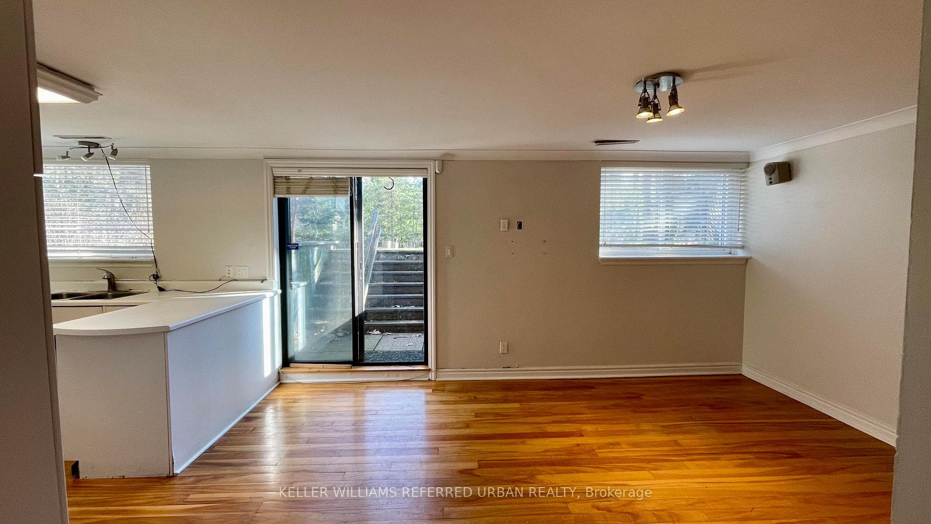 1359 Milton Avenue photo 9